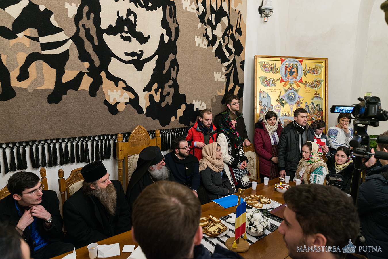 200 de tineri au participat la Tabăra de iarnă de la Mănăstirea Putna