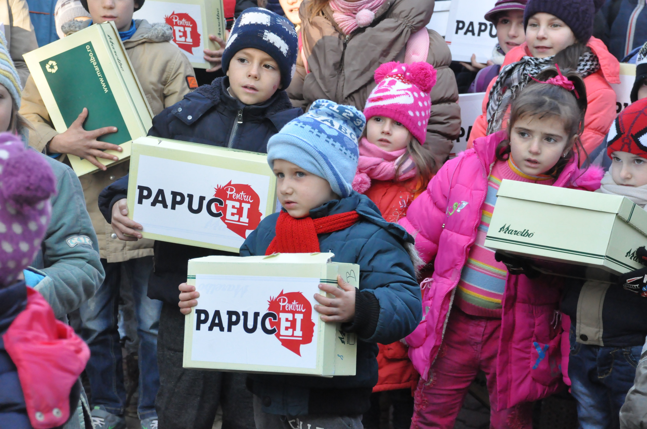 Daruri pentru copiii din Parohia Bohotin