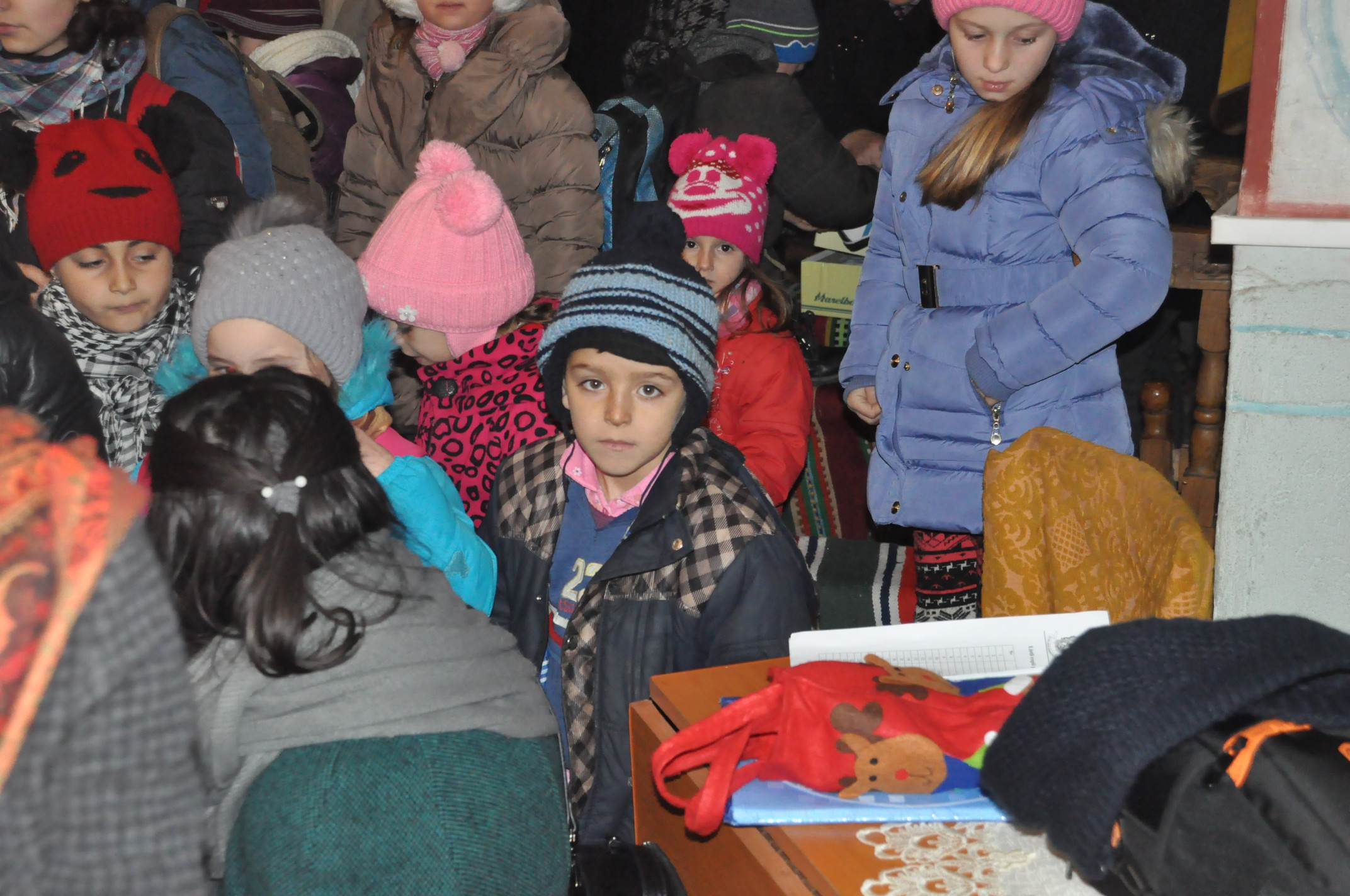 Daruri pentru copiii din Parohia Bohotin