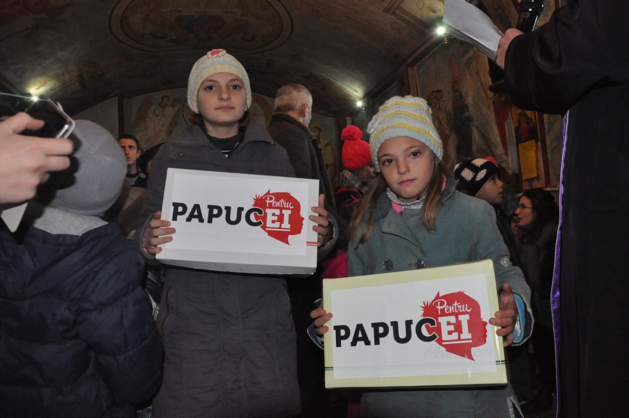 Daruri pentru copiii din Parohia Bohotin