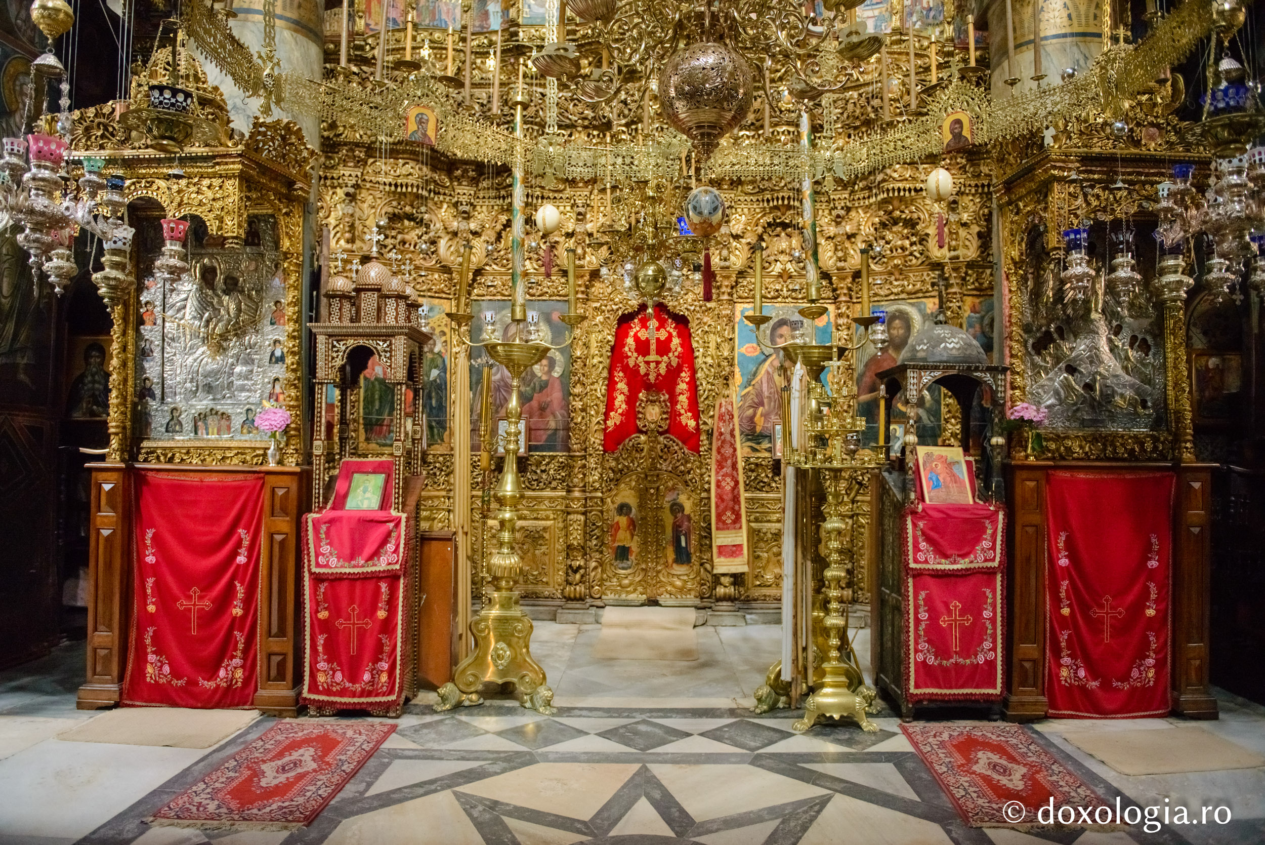 Katholikonul mănăstirii Cutlumuș - interior / Foto: Pr. Silviu Cluci Katholikonul mănăstirii Cutlumuș