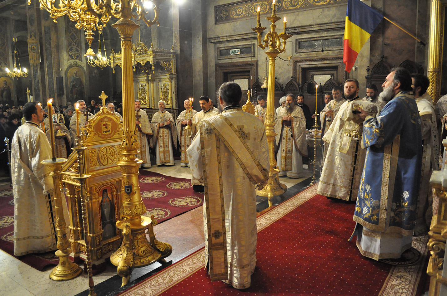 Liturghie arhierească de ziua Sfinţilor Trei Ierarhi, la Catedrala Mitropolitană din Iaşi