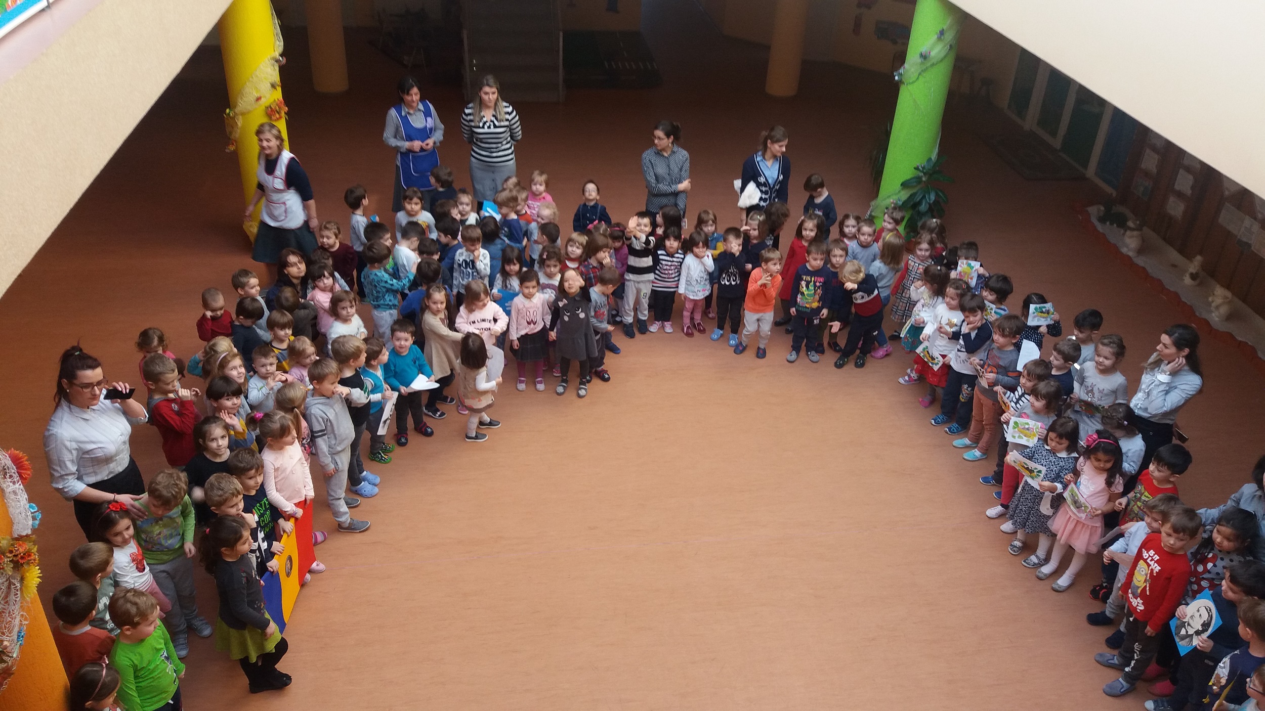 Preșcolarii de la Grădinița „Sfântul Ioan cel Nou de la Suceava” l-au sărbătorit pe Eminescu