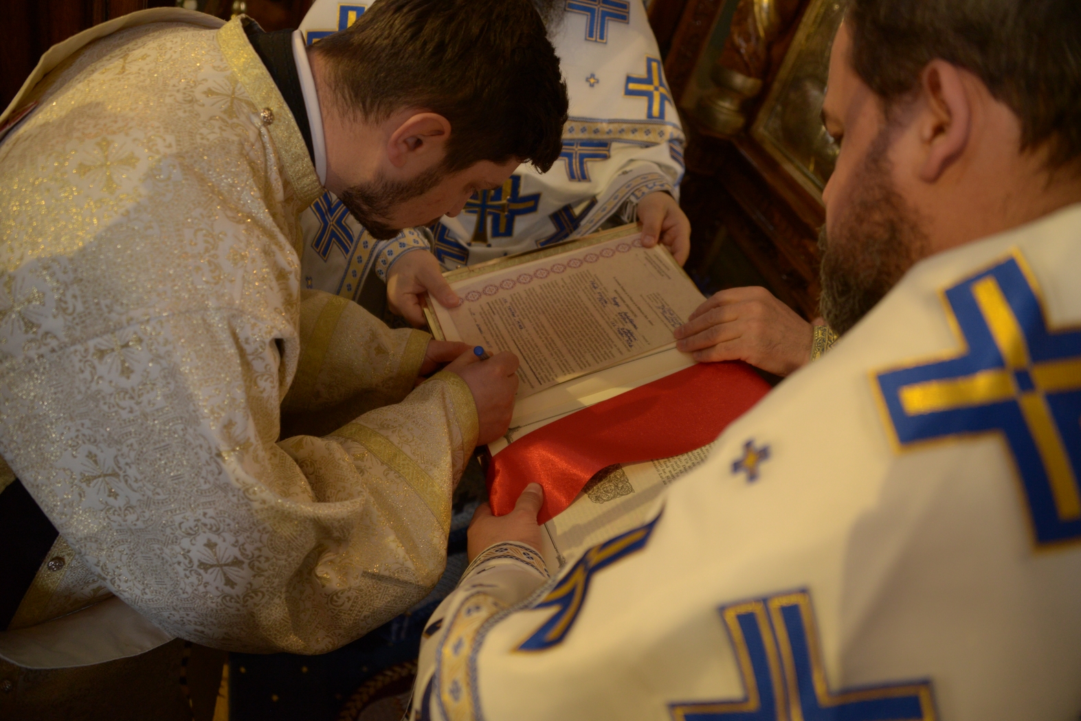 Noul protoiereu de Târgu Neamț, hirotesit de IPS Părinte Mitropolit Teofan Noul protoiereu de Târgu Neamț, hirotesit de IPS Părinte Mitropolit Teofan