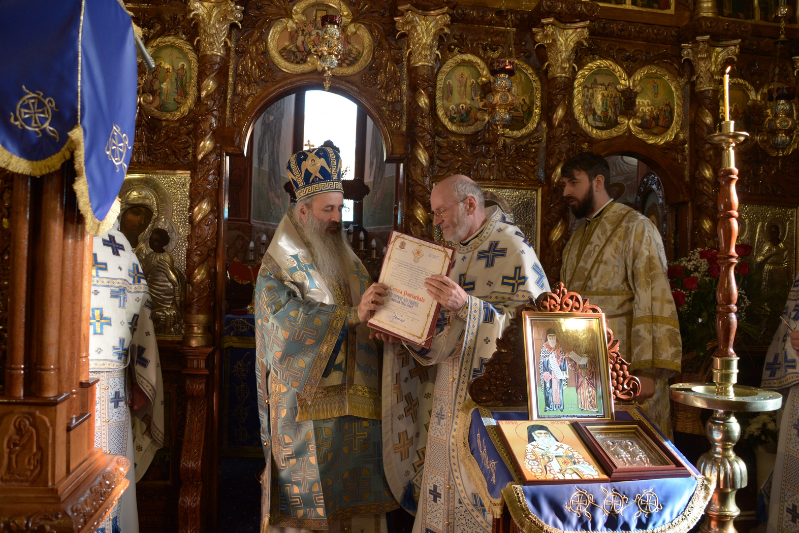 Noul protoiereu de Târgu Neamț, hirotesit de IPS Părinte Mitropolit Teofan Noul protoiereu de Târgu Neamț, hirotesit de IPS Părinte Mitropolit Teofan