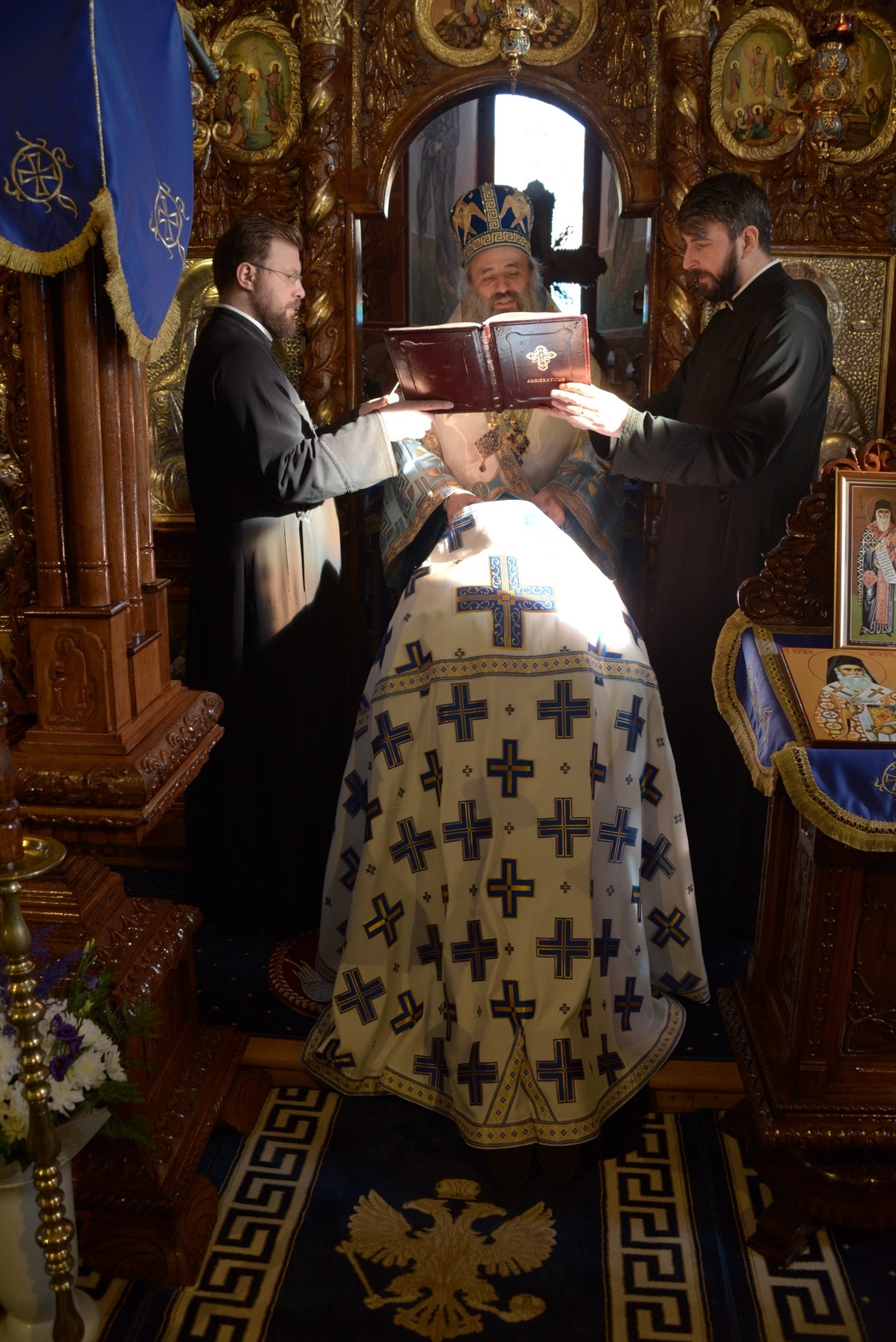 Noul protoiereu de Târgu Neamț, hirotesit de IPS Părinte Mitropolit Teofan Noul protoiereu de Târgu Neamț, hirotesit de IPS Părinte Mitropolit Teofan