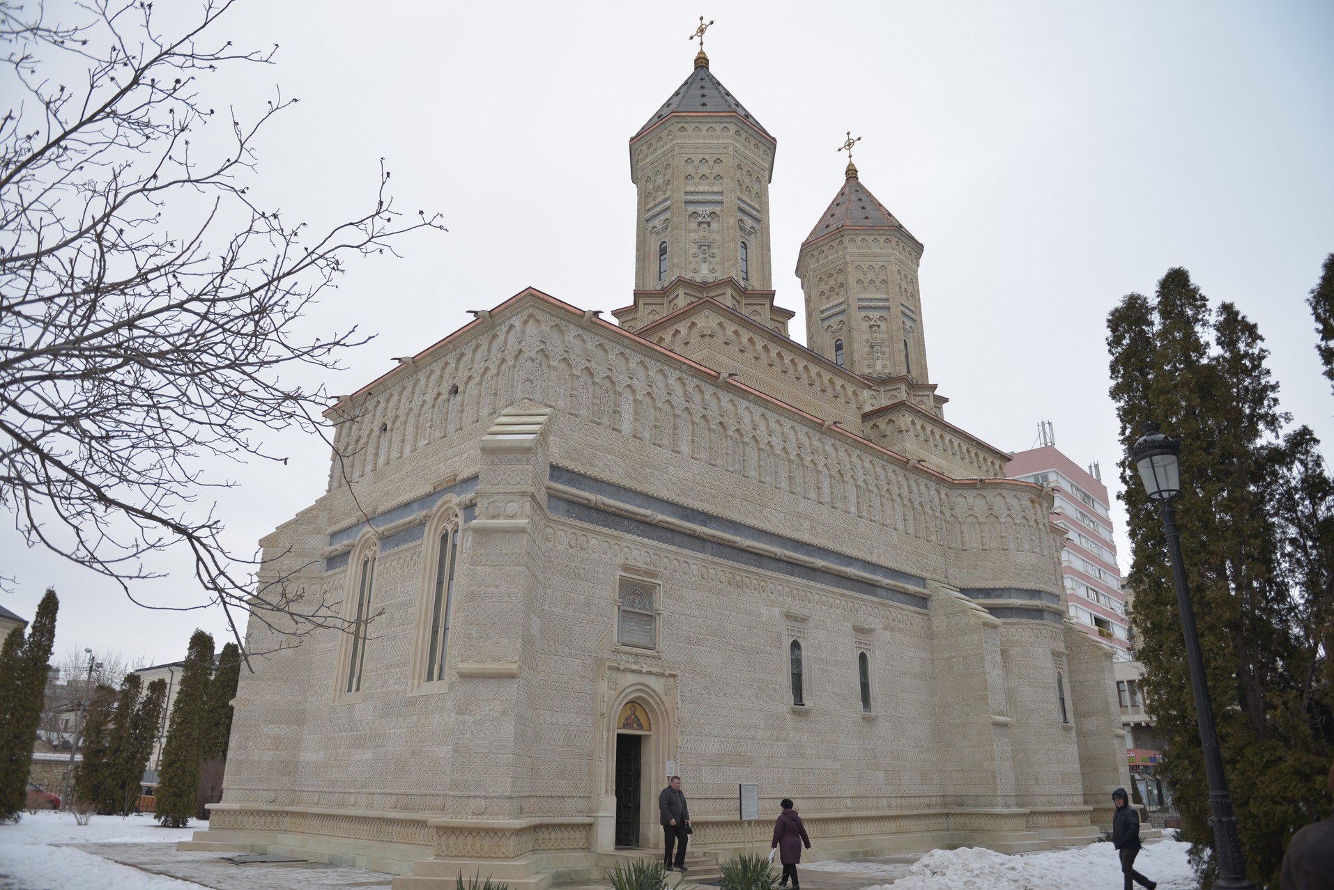 Mitropolitul Moldovei, la hramul Mănăstirii „Sfinţii Trei Ierarhi”: „Singurul lucru cu adevărat mare în lume este smerenia”