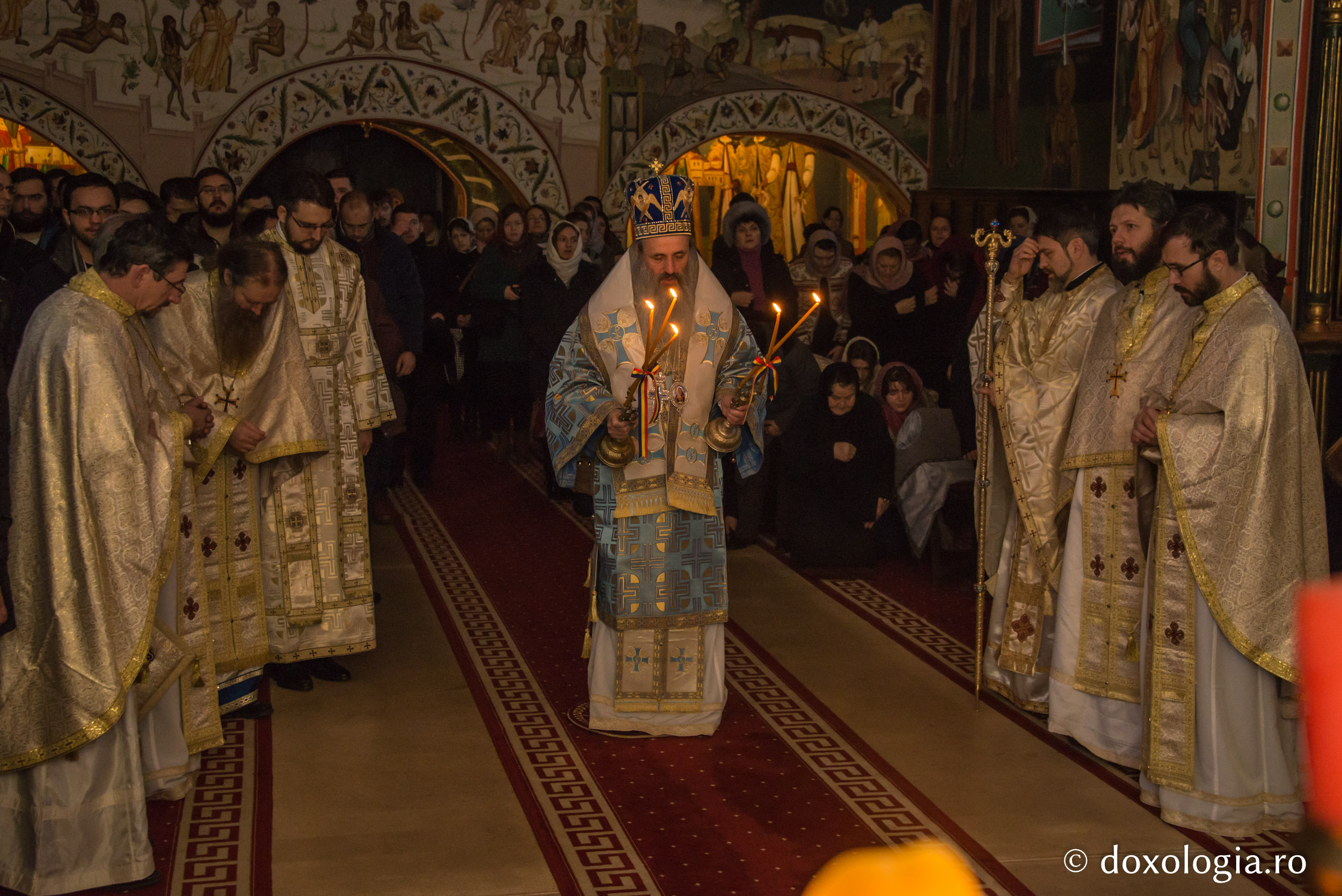 Schimb de experienţe între preoţii din Iaşi şi cei din Basarabia Schimb de experienţe între preoţii din Iaşi şi cei din Basarabia