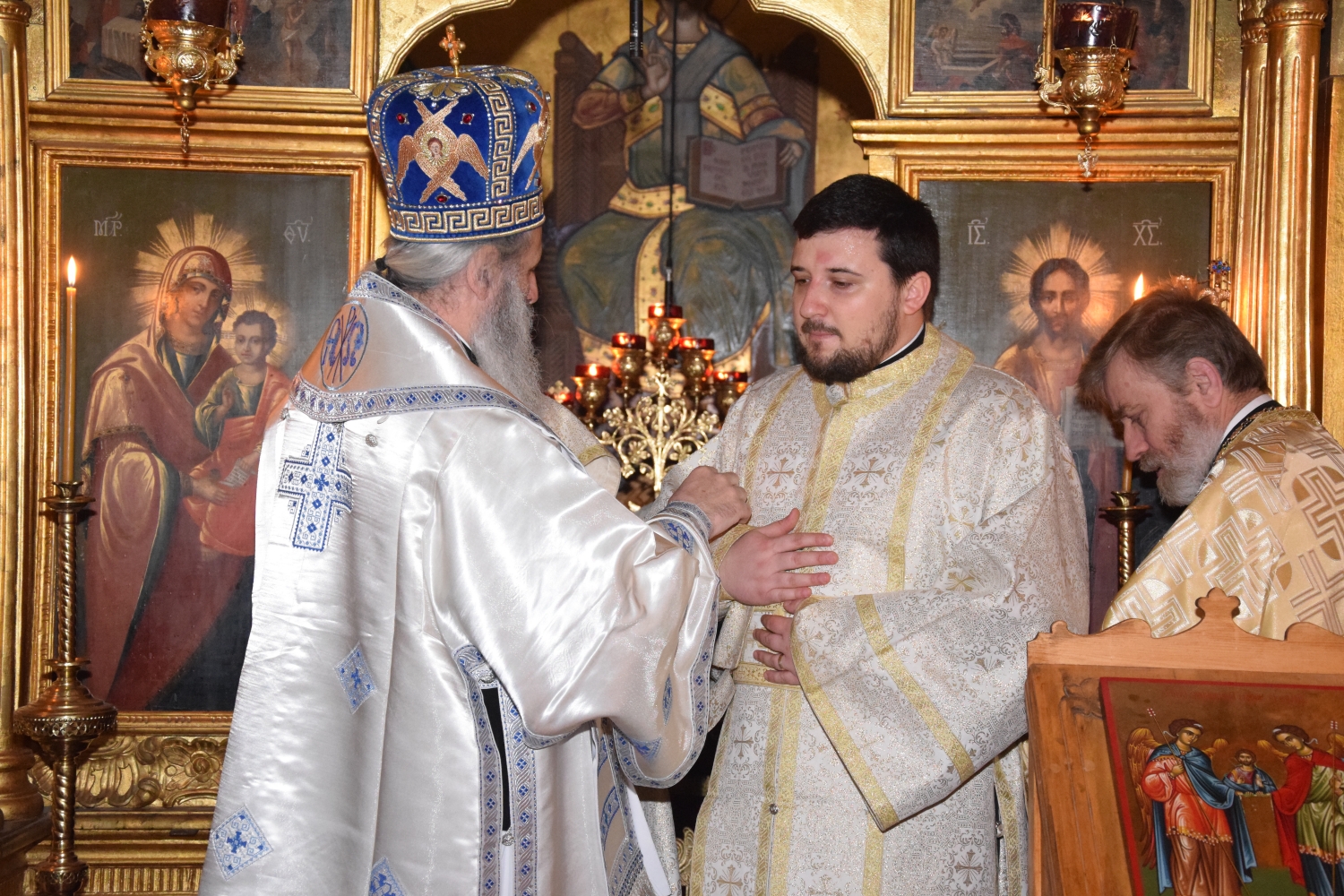 IPS Părinte Mitropolit Teofan, către studenții teologi: „Doar Biserica dă sens vieții”