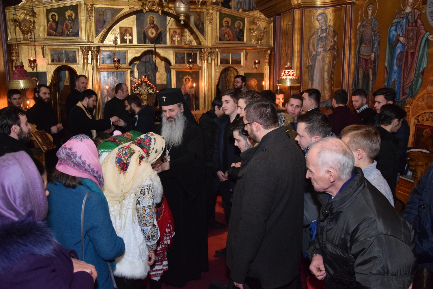 IPS Părinte Mitropolit Teofan, către studenții teologi: „Doar Biserica dă sens vieții”