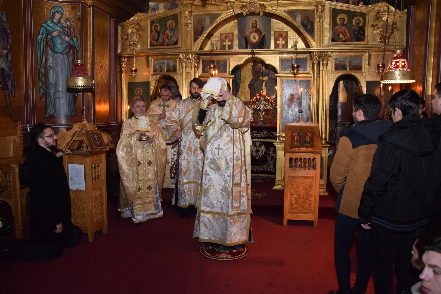 IPS Părinte Mitropolit Teofan, către studenții teologi: „Doar Biserica dă sens vieții”