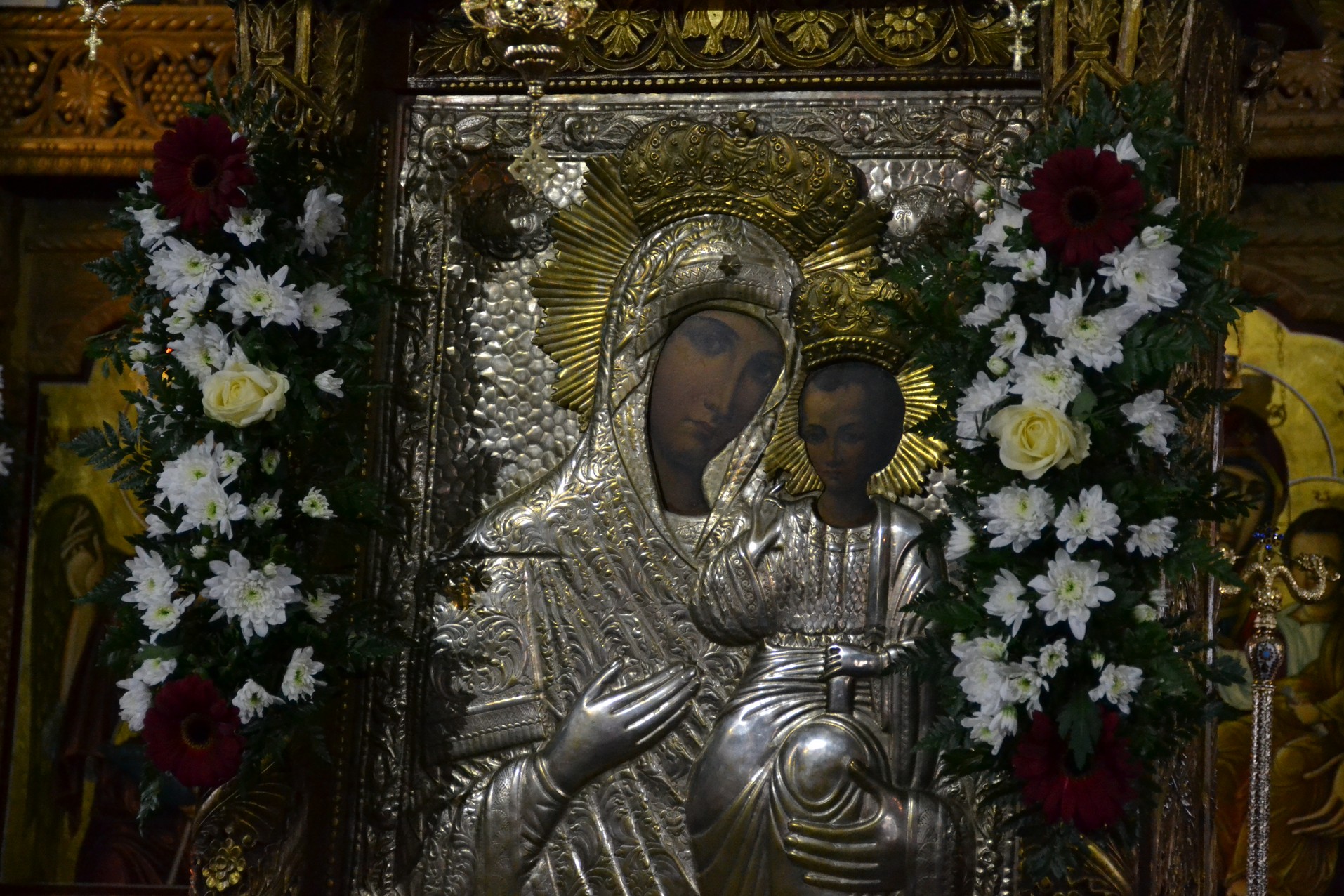 Liturghie și vizită arhierească la Todirești