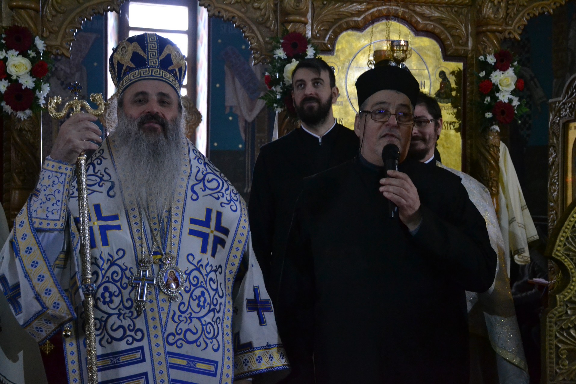 Liturghie și vizită arhierească la Todirești