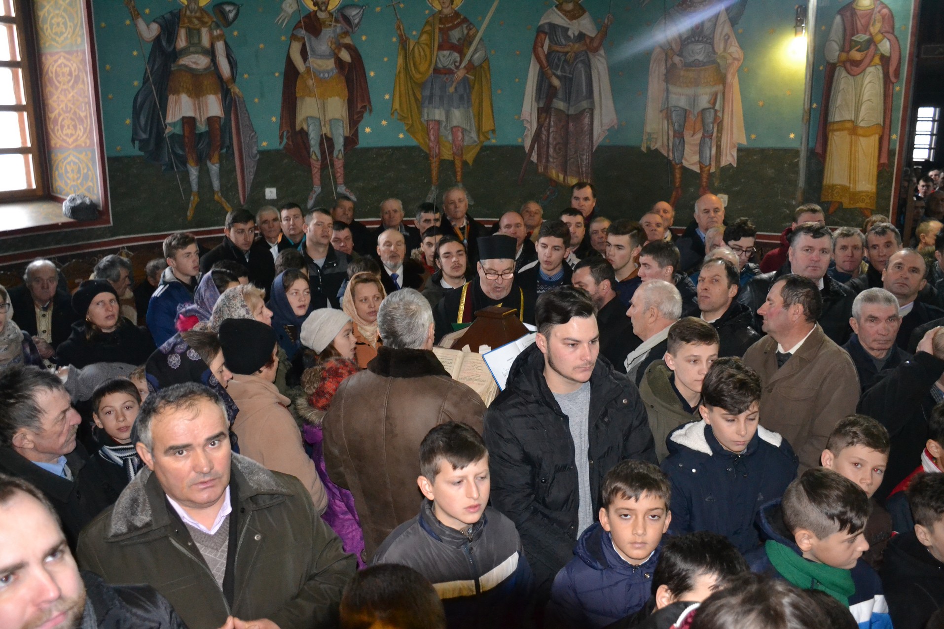 Liturghie și vizită arhierească la Todirești