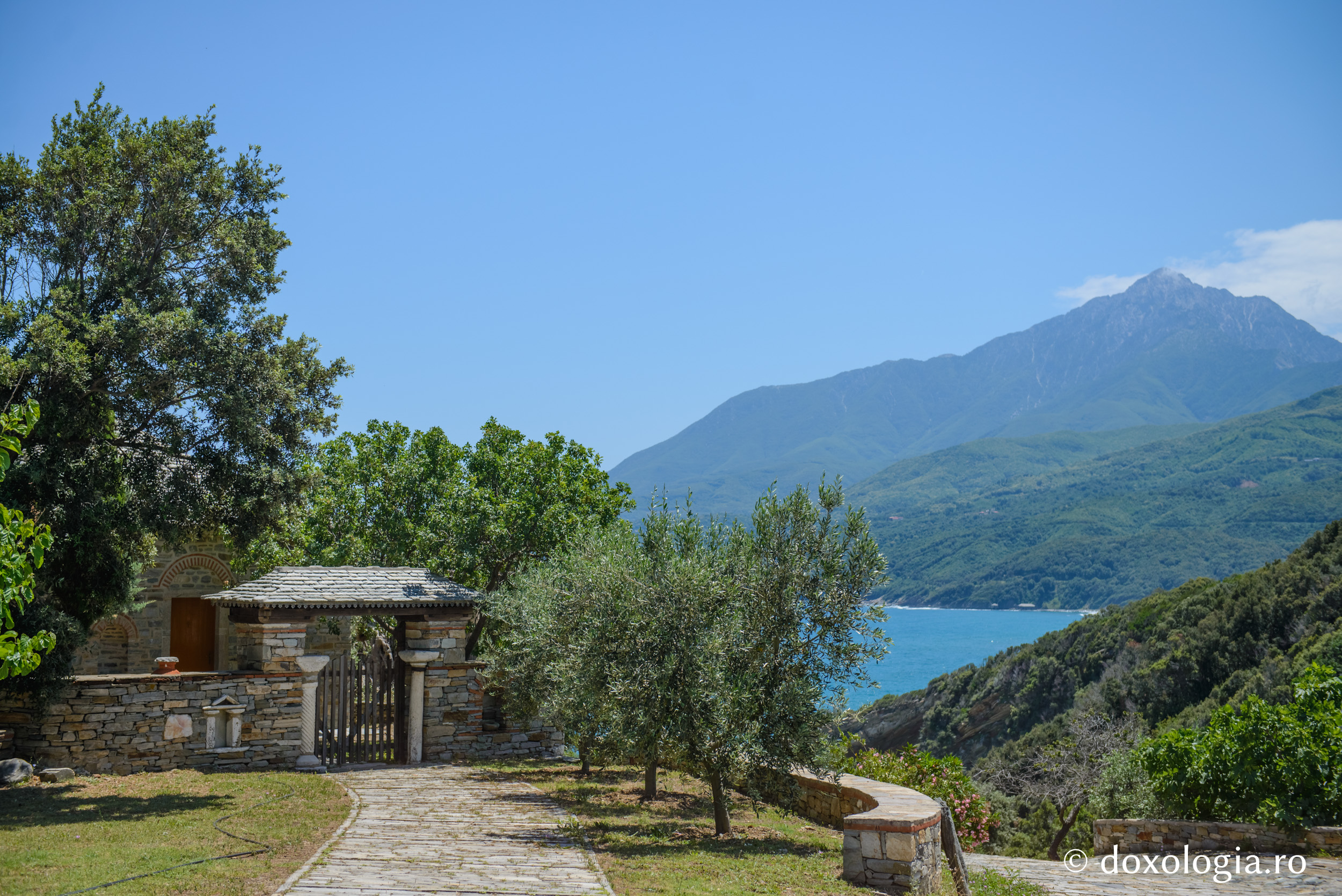 Paraclisul „Sfântul Dimitrie” – Stavronikita, Athos / Foto: pr. Silviu Cluci Paraclisul „Sfântul Dimitrie” – Stavronikita, Athos