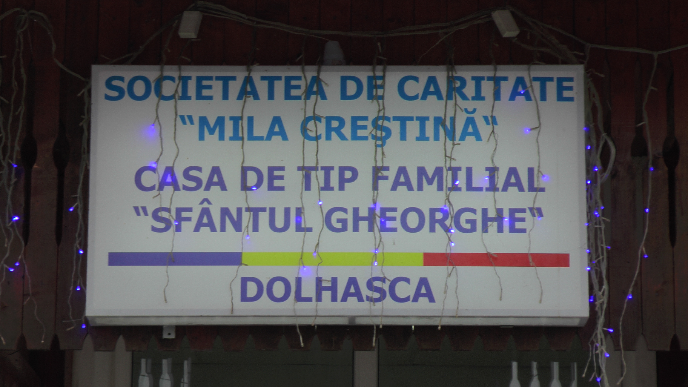 Spectacol de obiceiuri populare la Dolhasca