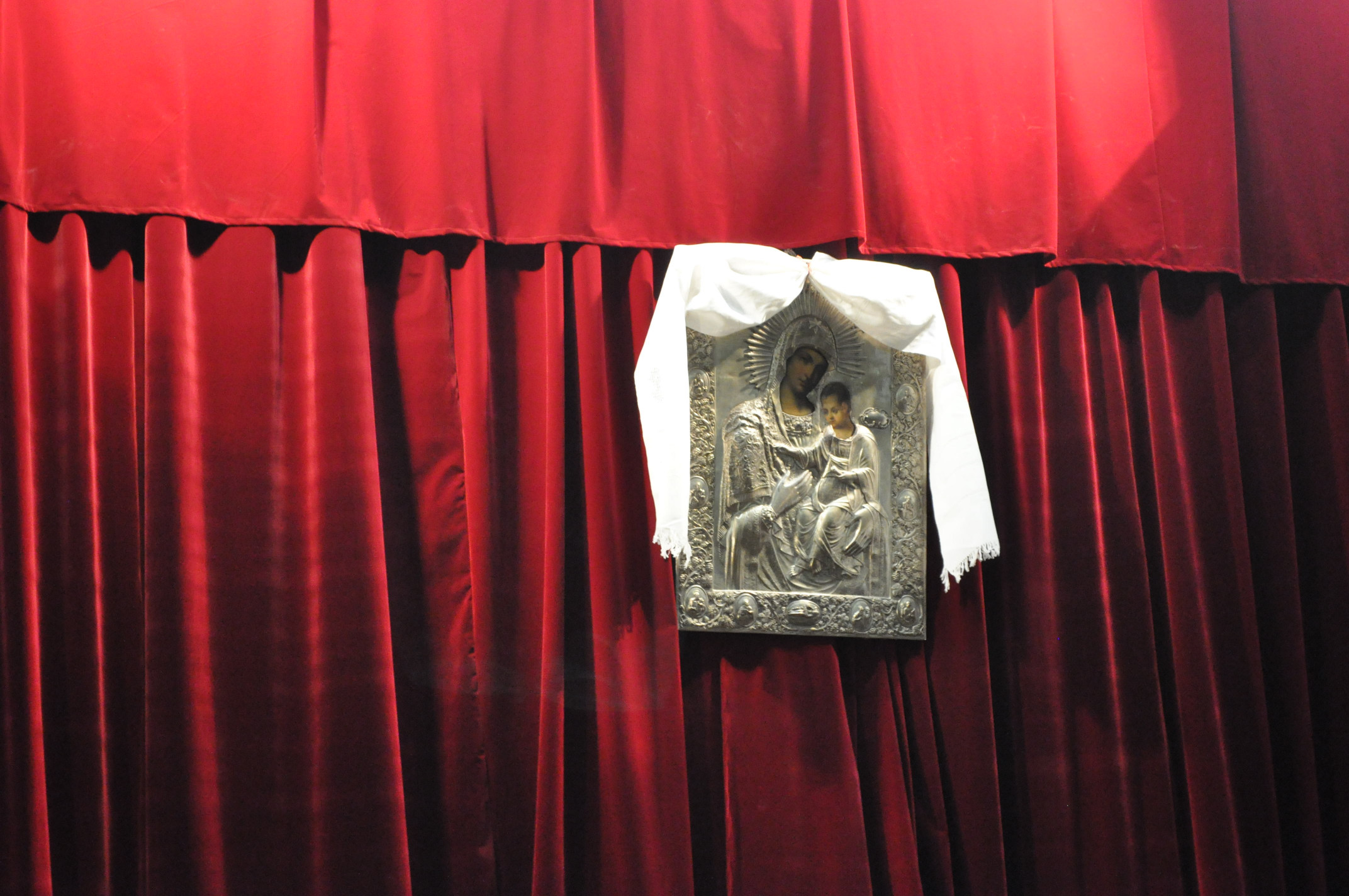 Seară duhovnicească la Cercul Militar din Iași: „Trăind starea de jertfă, devenim oameni mult mai puternici”