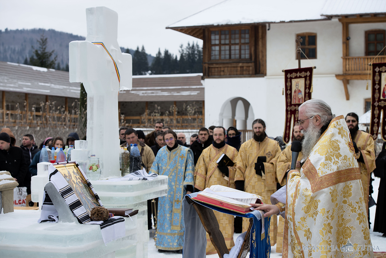 Boboteaza la Mănăstirea Putna