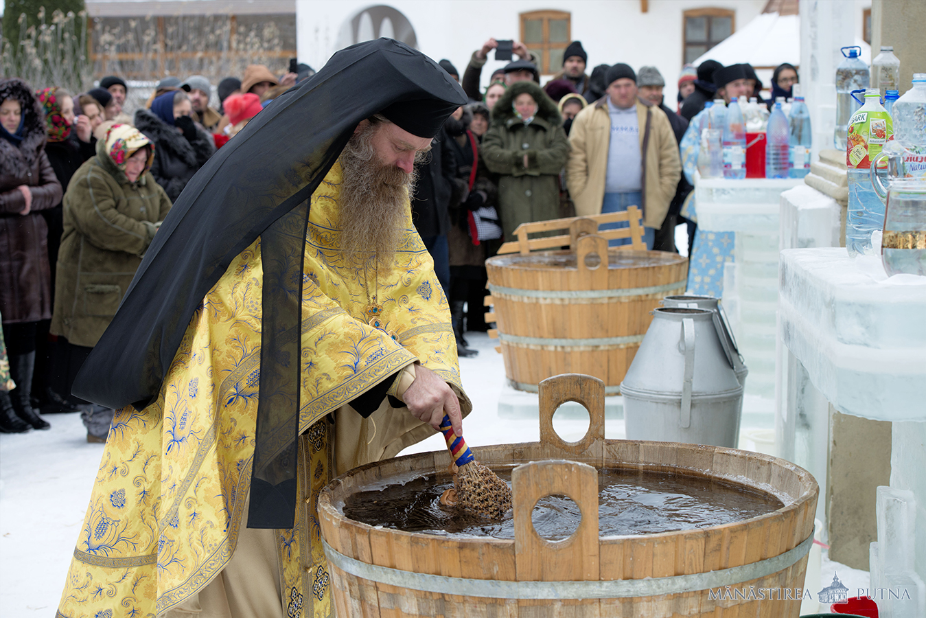 Boboteaza la Mănăstirea Putna