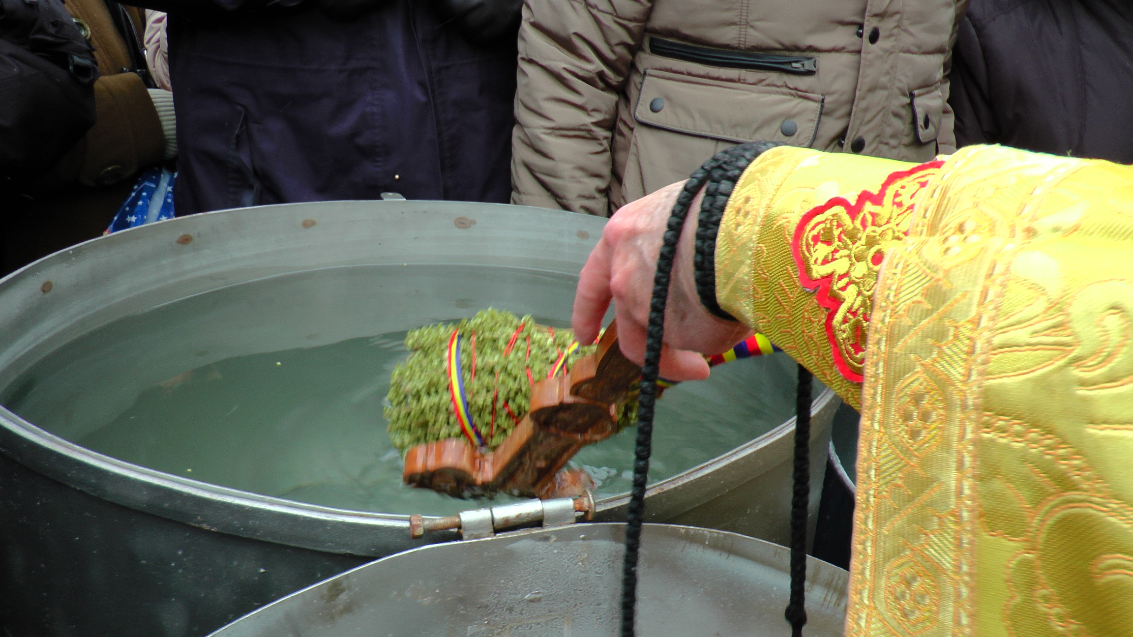 Boboteaza la Suceava: „Orice Taină se primește prin ascultarea de poruncile lui Dumnezeu”