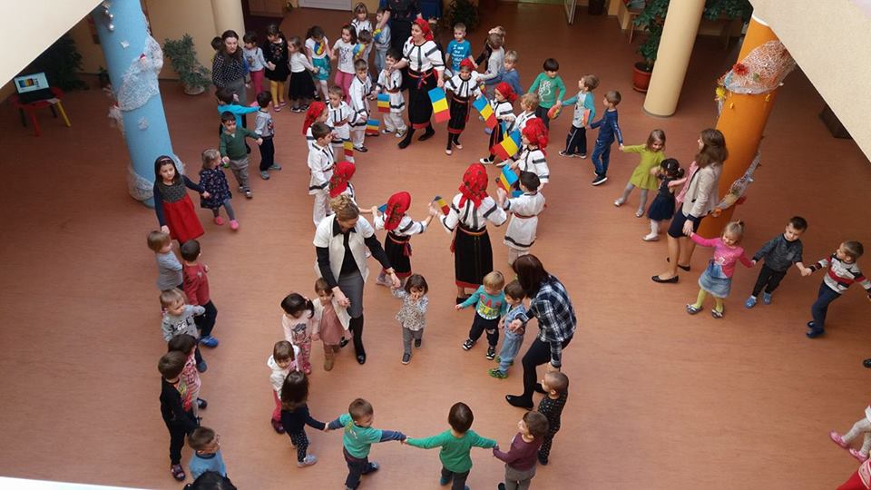 Ziua Unirii Principatelor Române, la Grădiniţa cu Program Prelungit „Sfântul Ioan cel Nou de la Suceava“