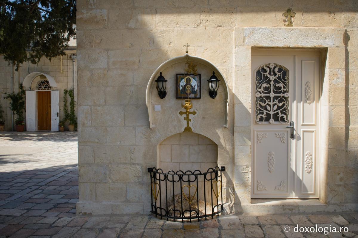 Biserica centrală a Mănăstirii „Înălțarea Domnului” de pe Muntele Măslinilor (Eleon)