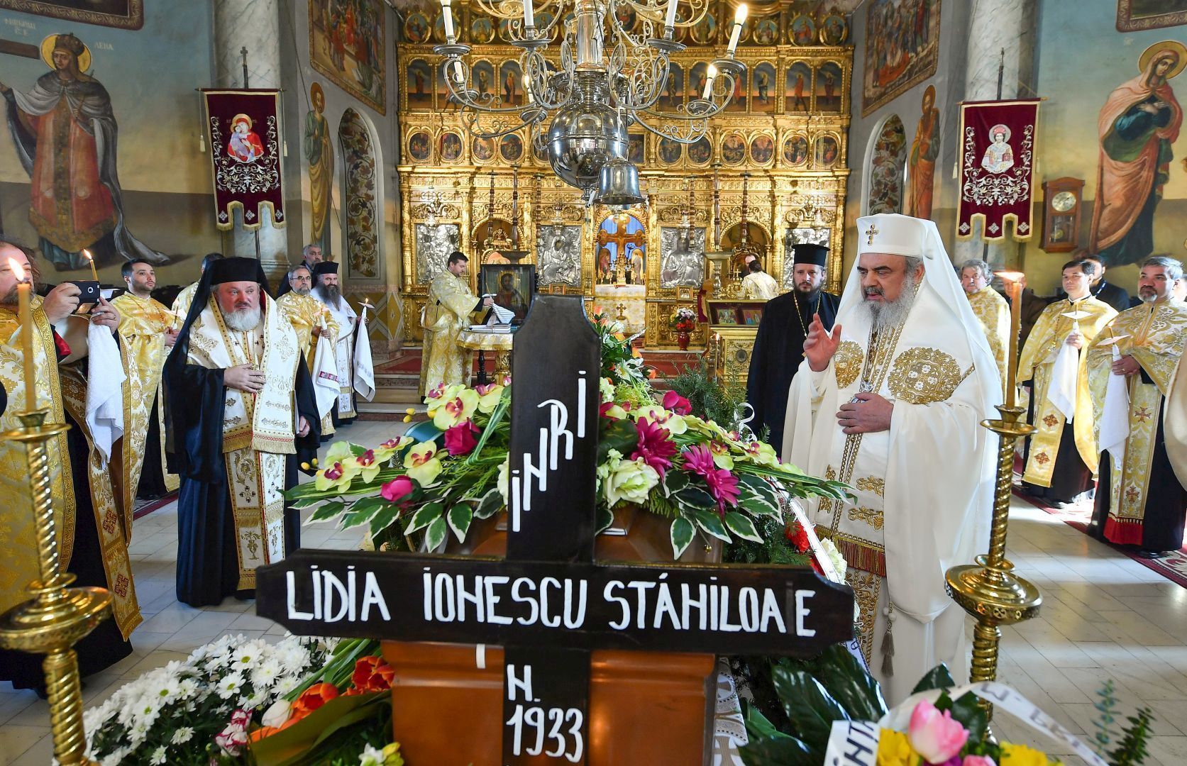 Lidia Stăniloae, condusă pe ultimul drum Lidia Stăniloae, condusă pe ultimul drum