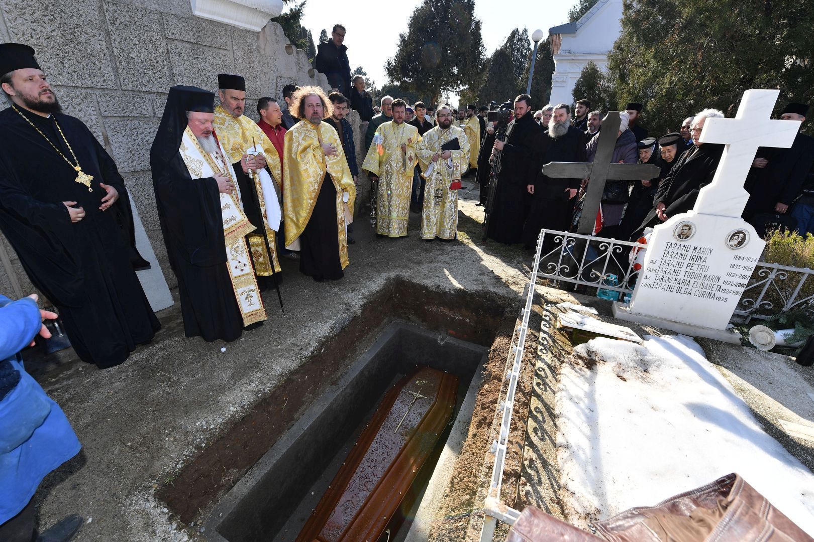 Lidia Stăniloae, condusă pe ultimul drum Lidia Stăniloae, condusă pe ultimul drum