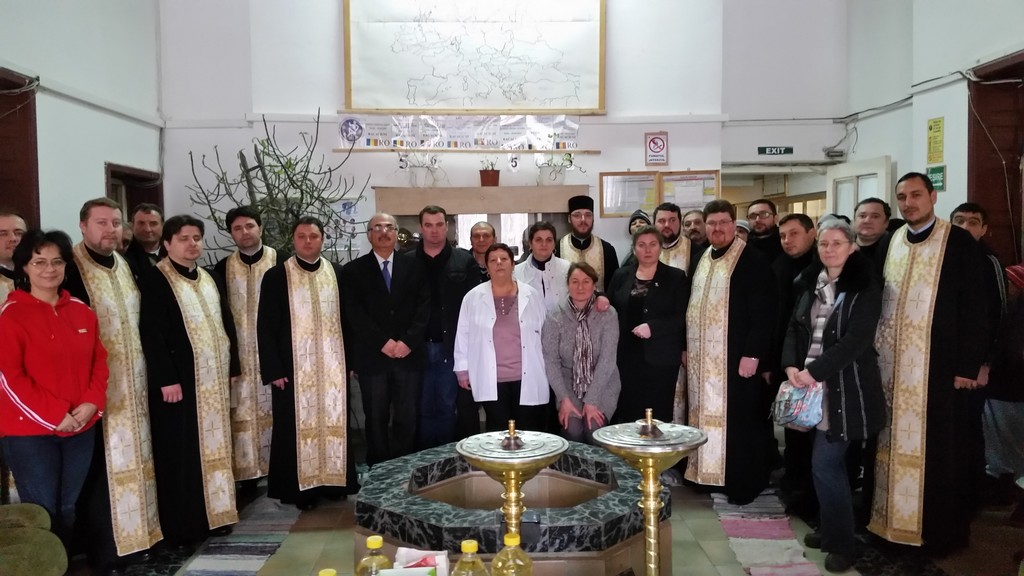 Slujbă la Centrul de recuperare Răcăciuni Slujbă la Centrul de recuperare Răcăciuni