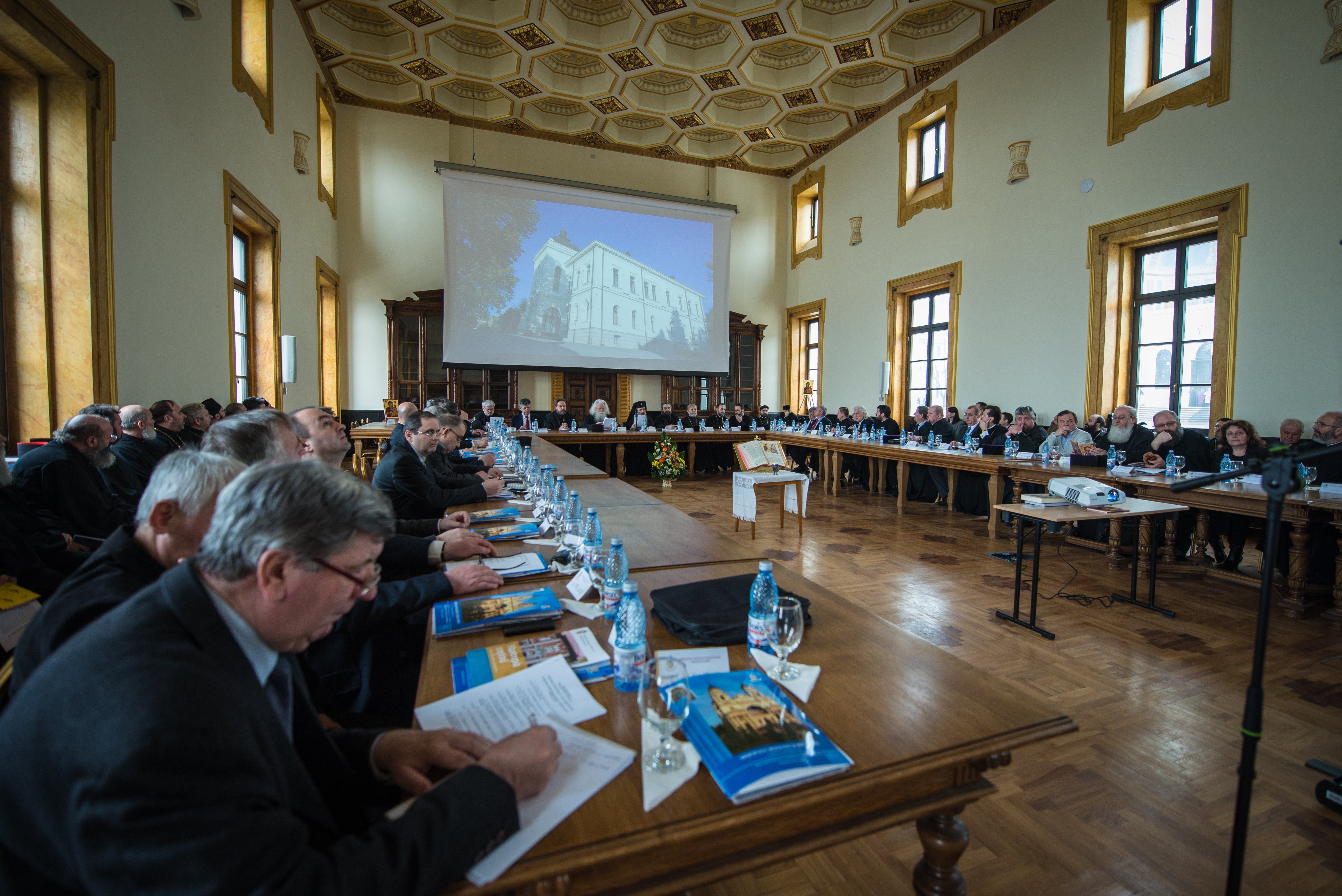 Slujind pe Cale, mărturisind Adevărul, primind Viața  – o sinteză a activității Arhiepiscopiei Iașilor în anul 2016