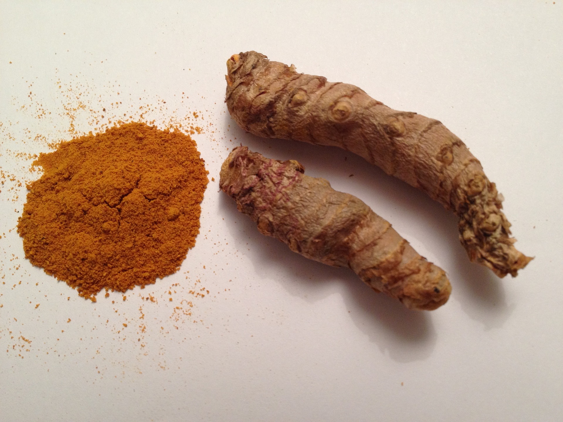 Băutură antiinflamatoare cu turmeric