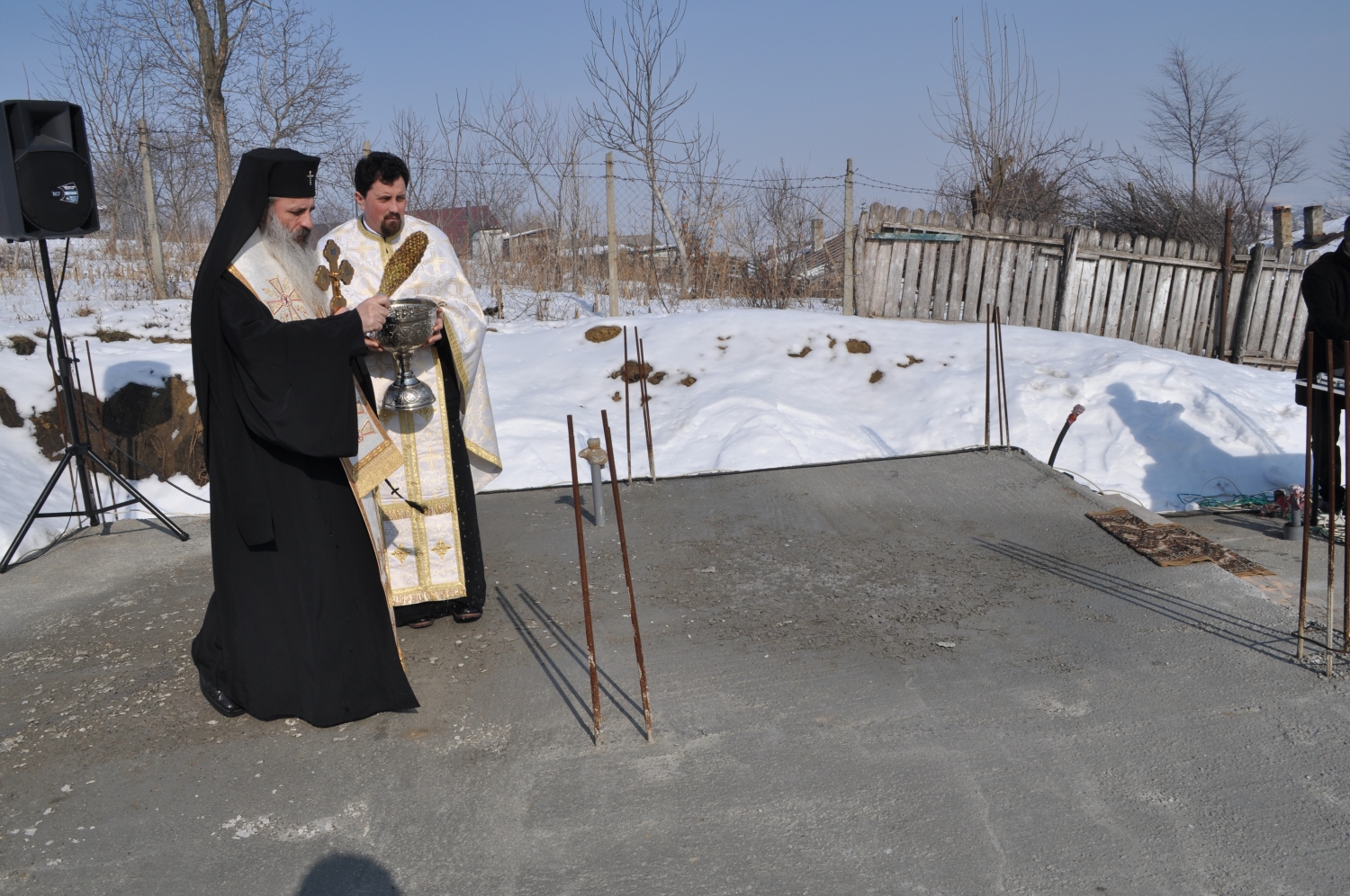 Mitropolitul Moldovei, la Brătuleni: „Dacă Îl iubești pe Dumnezeu, înseamnă că ai putere să-i iubești și pe cei din jurul tău”