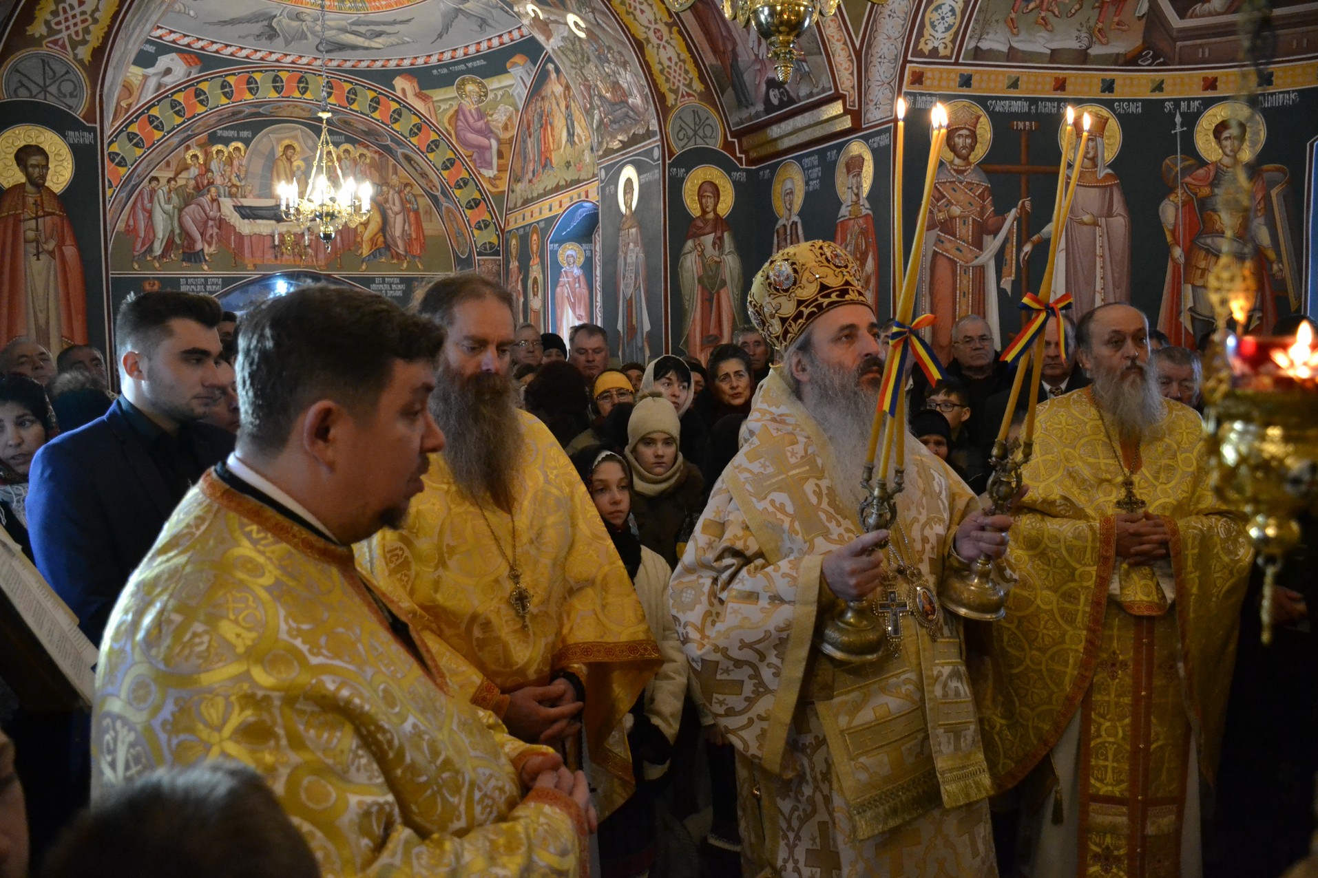 Mitropolitul Moldovei și Bucovinei, la Poiana-Vorona: „Să nu-i judecăm pe cei care au căzut în păcate grele”