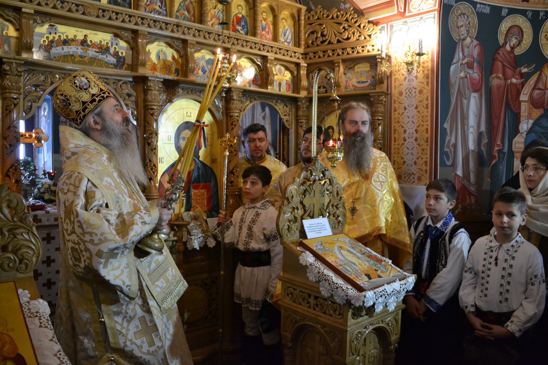 Mitropolitul Moldovei și Bucovinei, la Poiana-Vorona: „Să nu-i judecăm pe cei care au căzut în păcate grele”