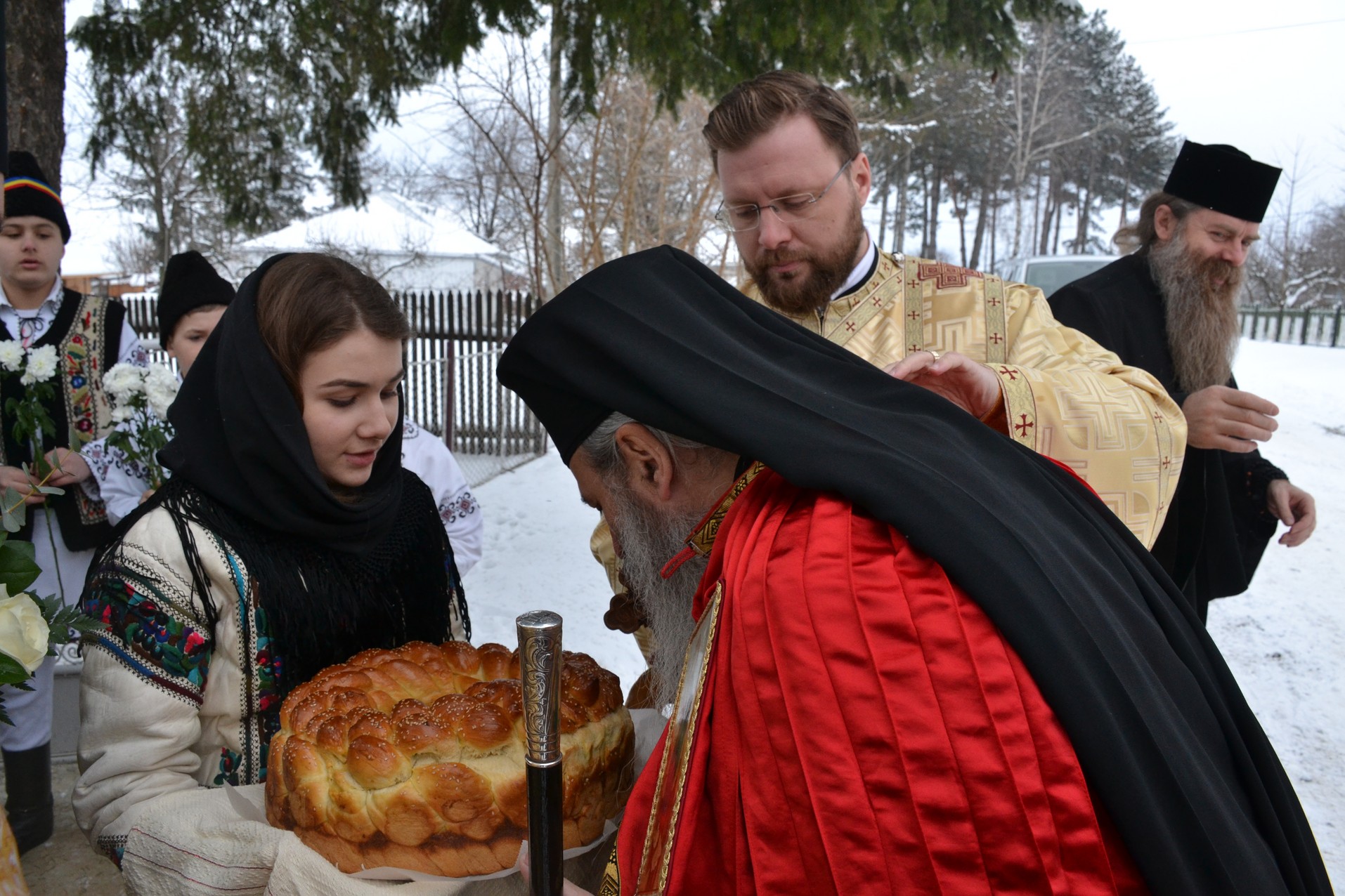 Mitropolitul Moldovei și Bucovinei, la Poiana-Vorona: „Să nu-i judecăm pe cei care au căzut în păcate grele”