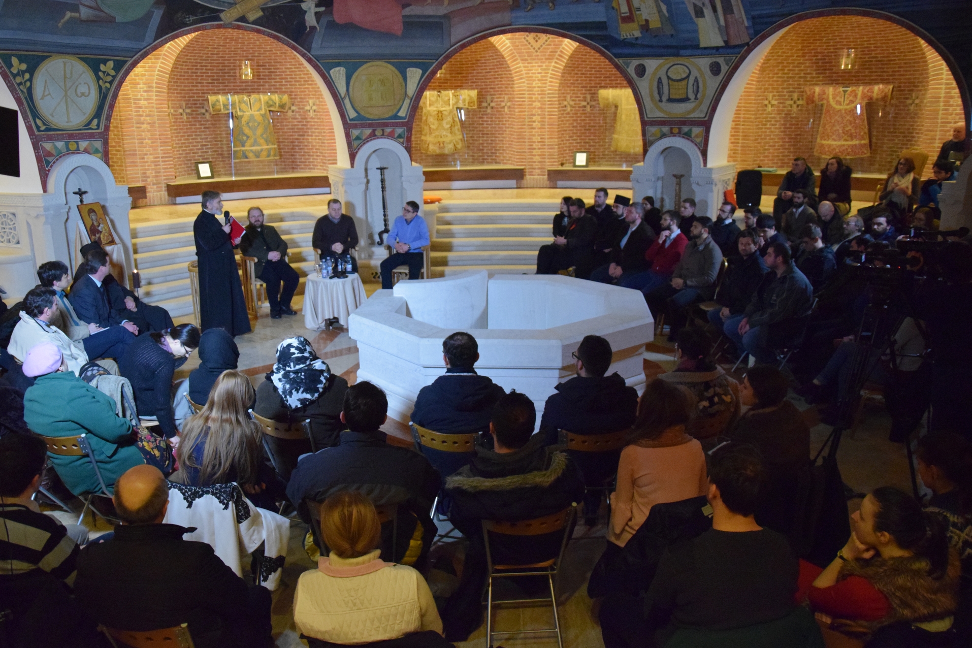 Radu Preda, la dezbaterea organizată la Iași: „Trebuie să ne ocupăm de comunism ca să ne putem ocupa de viitor”