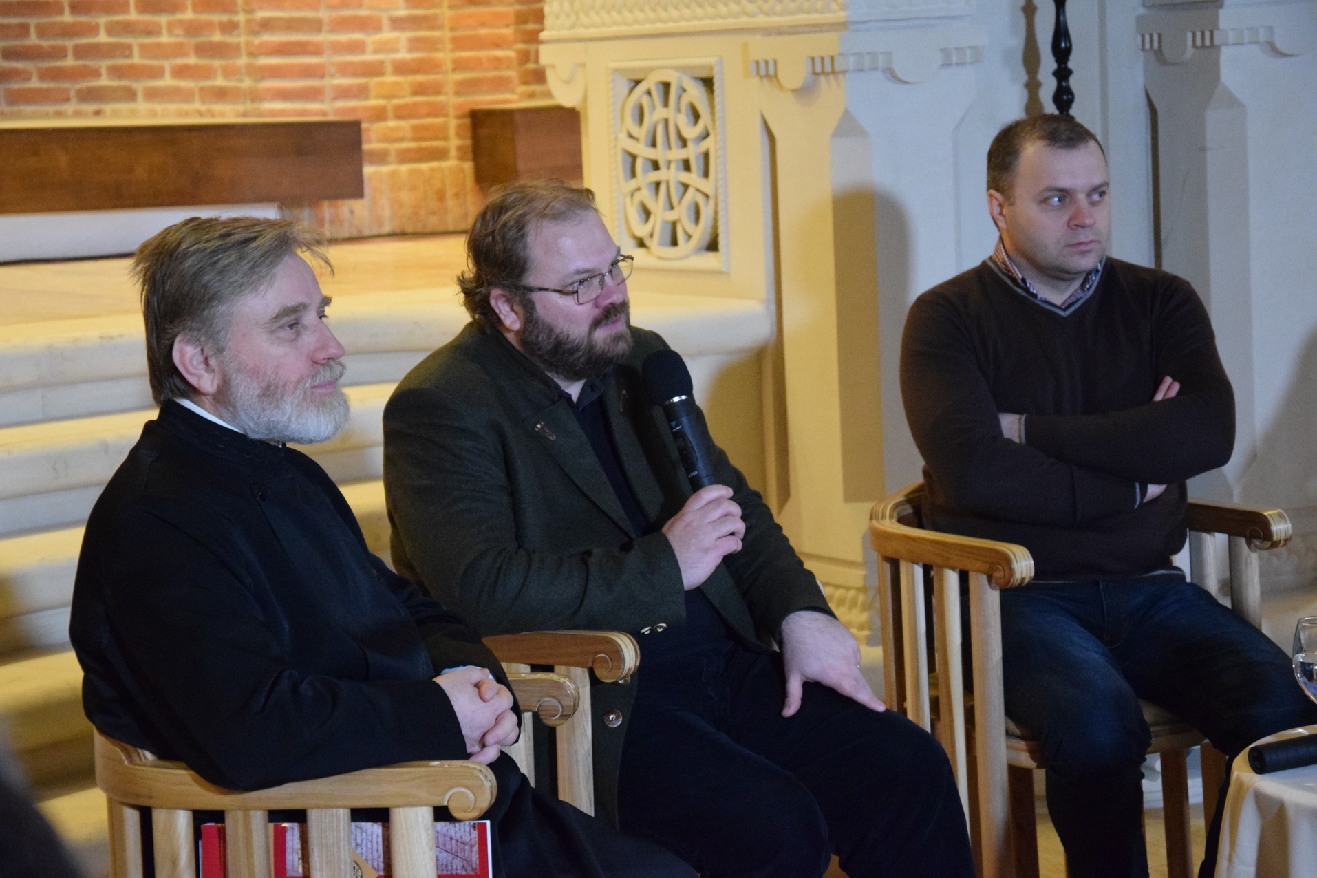 Fotografii: Tudorel Rusu Radu Preda, la dezbaterea organizată la Iași: „Trebuie să ne ocupăm de comunism ca să ne putem ocupa de viitor”