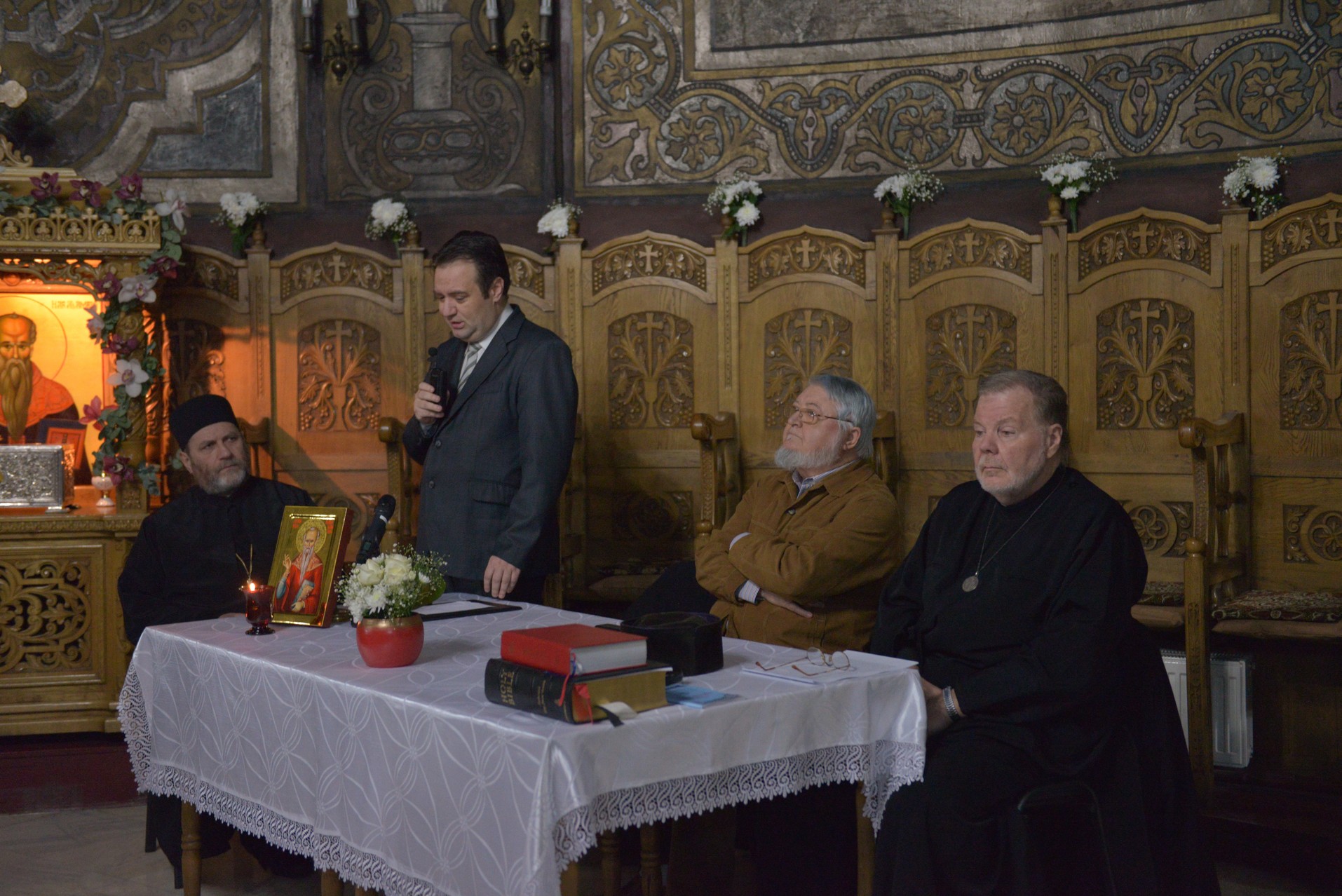 Conferință cu ocazia hramului: „Sfântul Haralambie - tămăduitor de boală” Conferință cu ocazia hramului: „Sfântul Haralambie - tămăduitor de boală”
