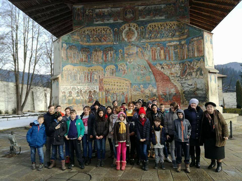 Tabăra „bucuriei“, la Fundu Moldovei