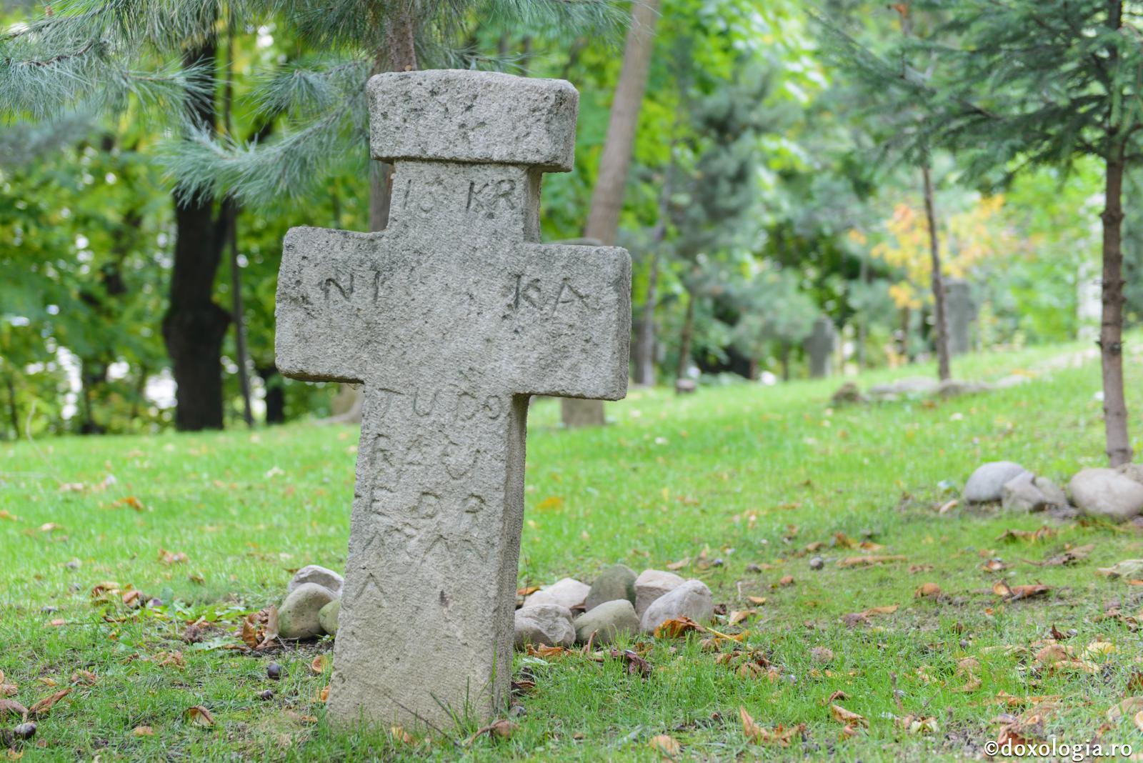 Crucea – de la suferinţă, la bucurie