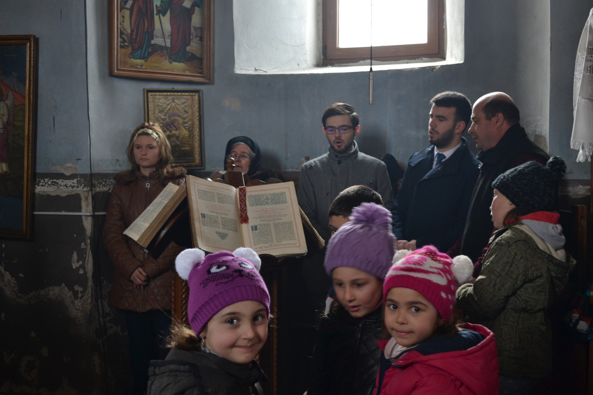 „Cutia cu papucei pentru Ei”, în Parohia Cilibiu