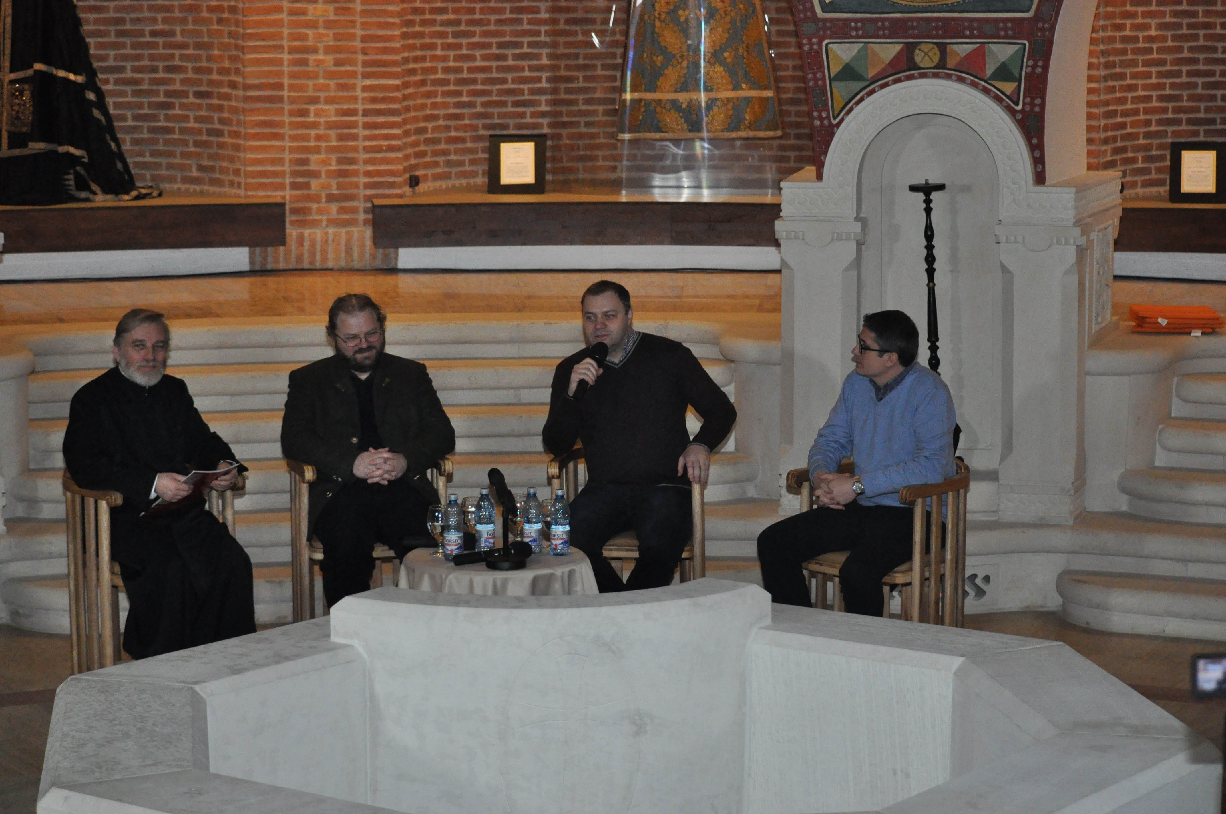 (Video) Conferință despre Biserica Ortodoxă Română din perioada comunistă