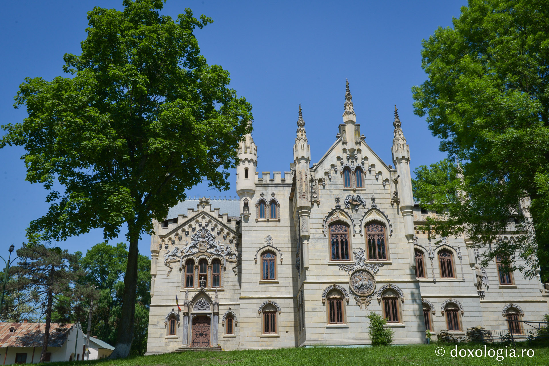 Oaspeți și prieteni istorici ai Castelului de la Miclăușeni