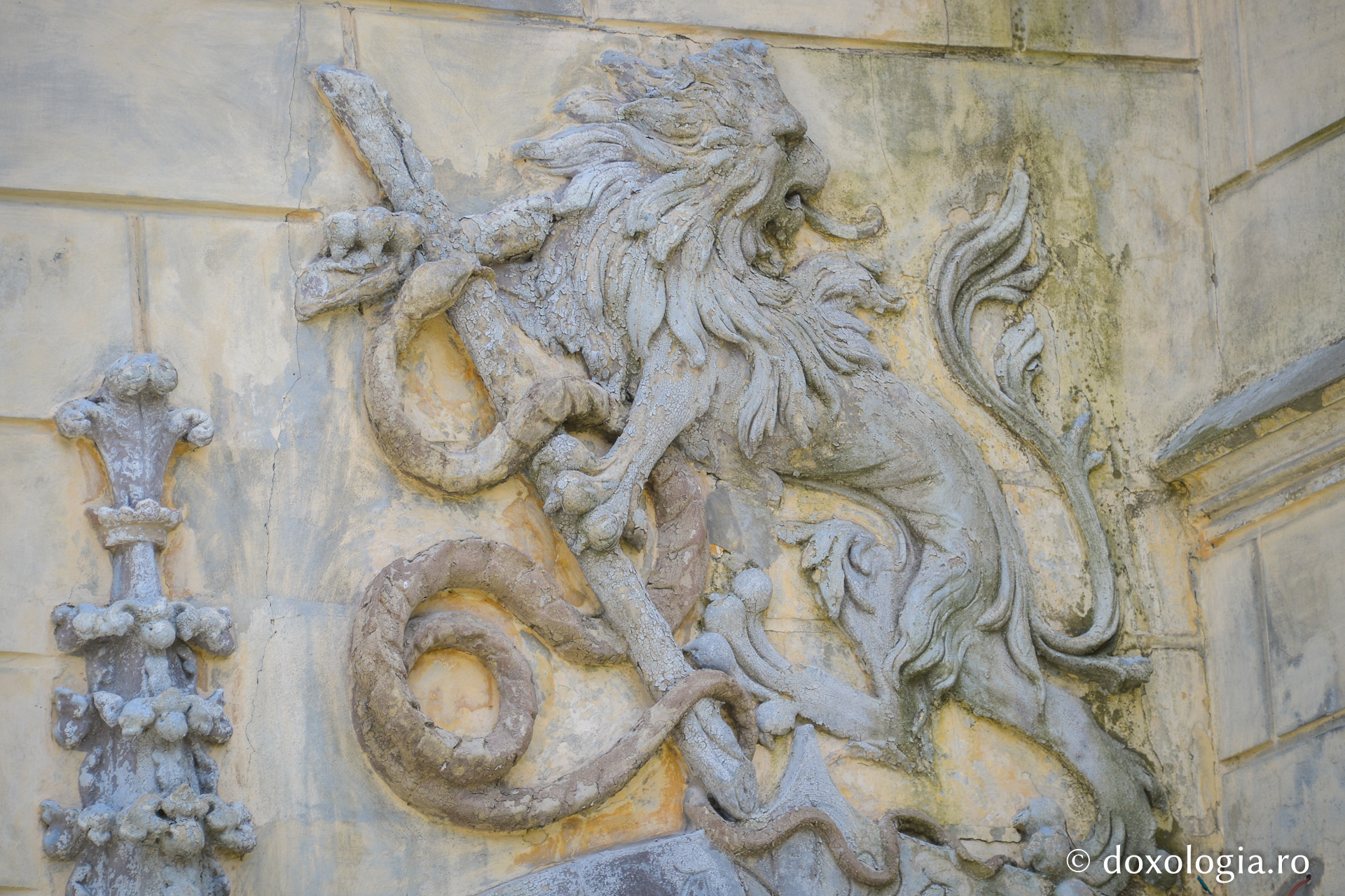 „Blazoanele de la Miclăuşeni reînvie un univers, o epocă”