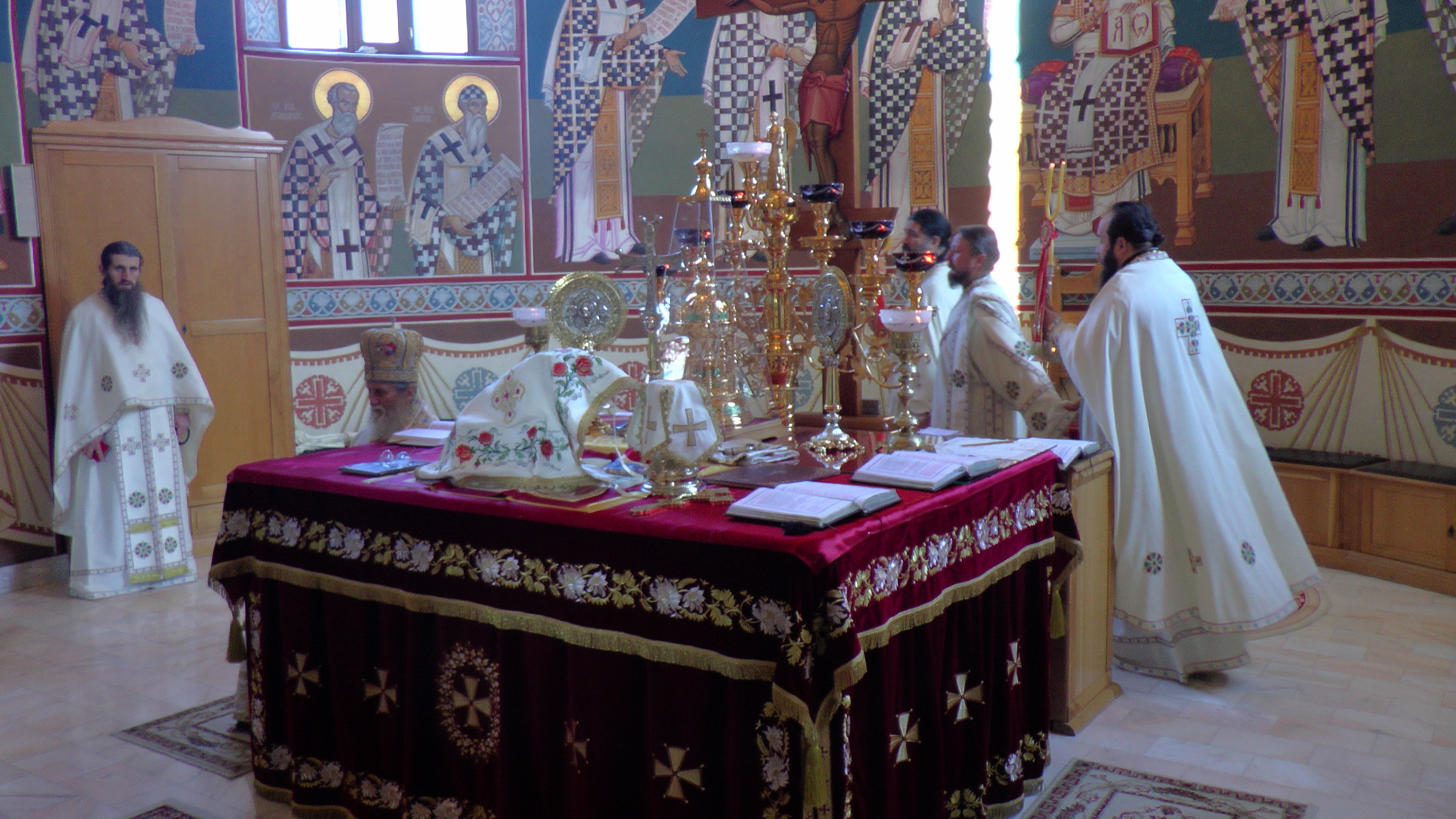 Două hirotonii oficiate de IPS Părinte Arhiepiscop Pimen la Mănăstirea Sihăstria Putnei