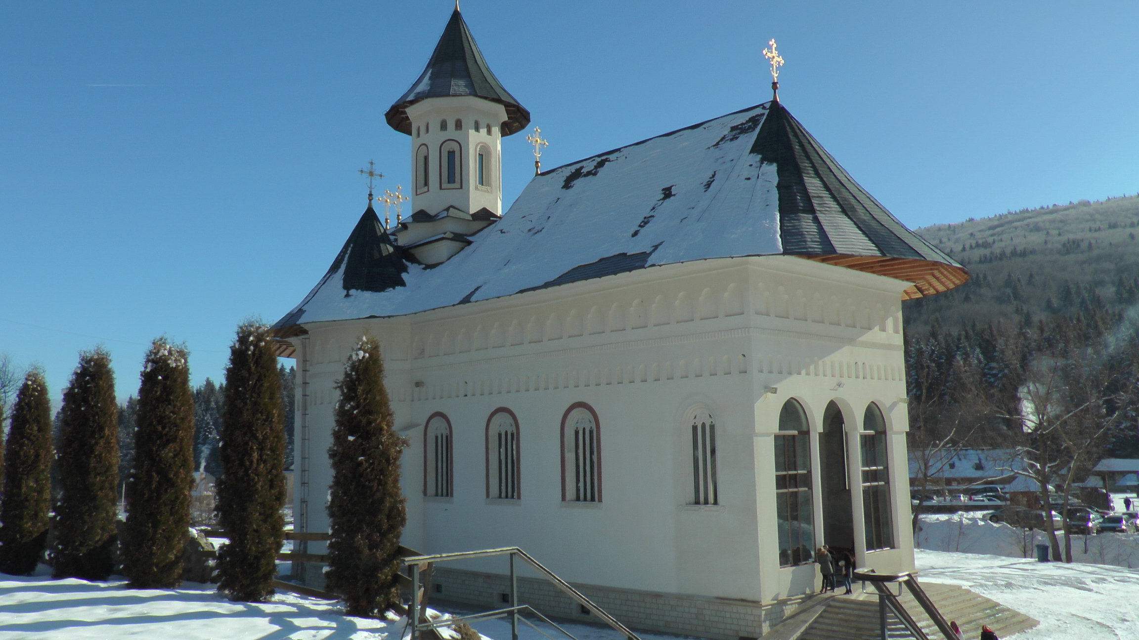 Două hirotonii oficiate de IPS Părinte Arhiepiscop Pimen la Mănăstirea Sihăstria Putnei