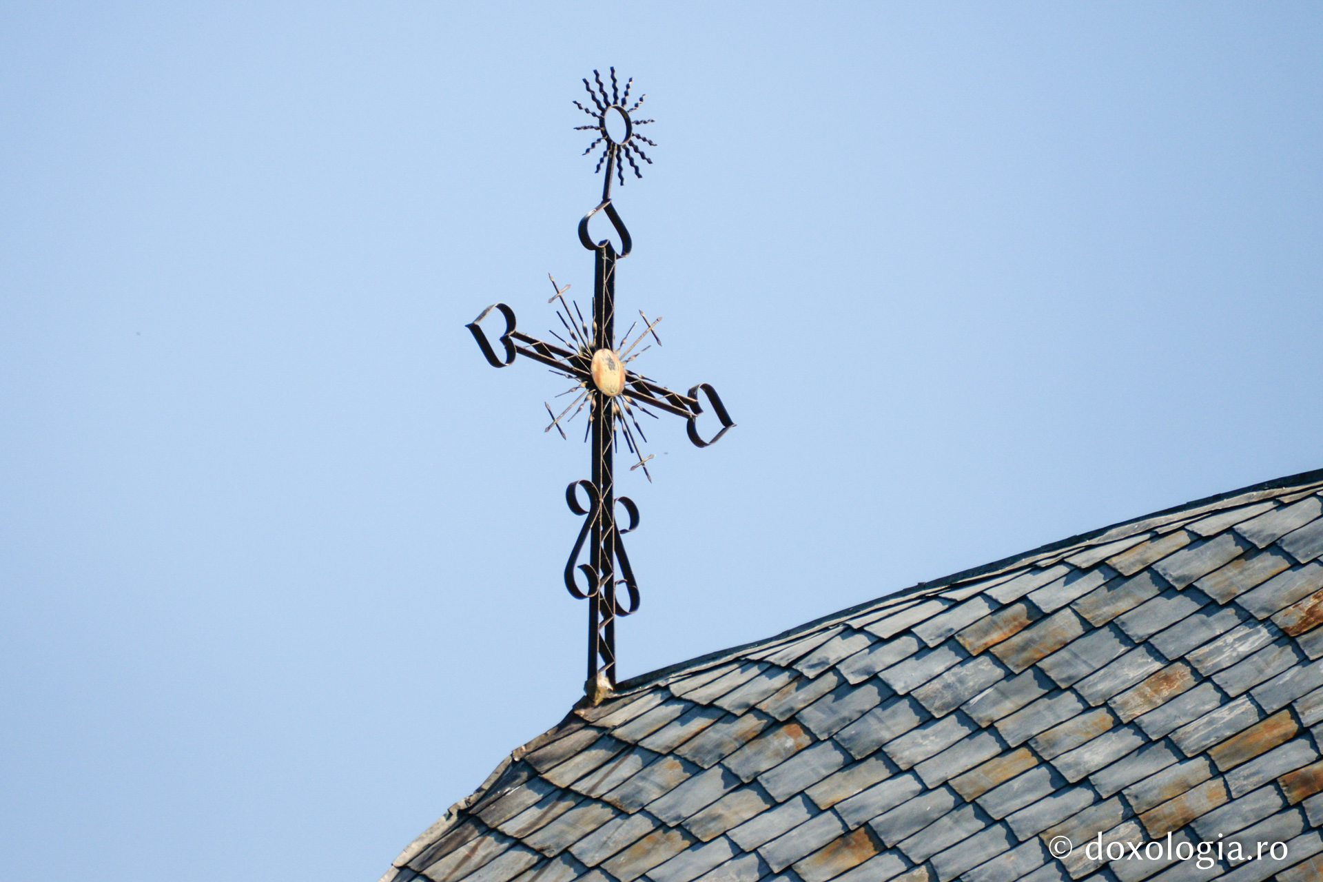 Desființarea Mănăstirii Miclăușeni și perioada comunistă