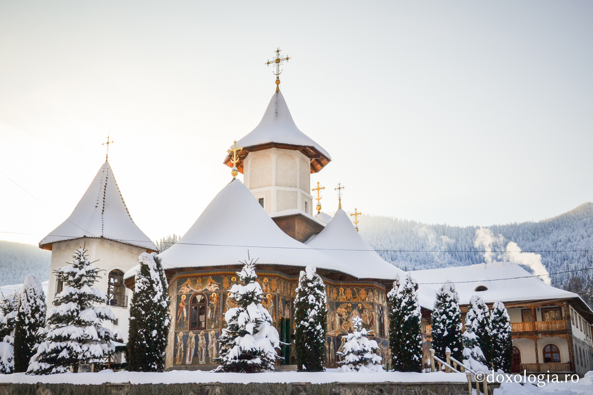 (Video) Iarna la Mănăstirea Petru Vodă