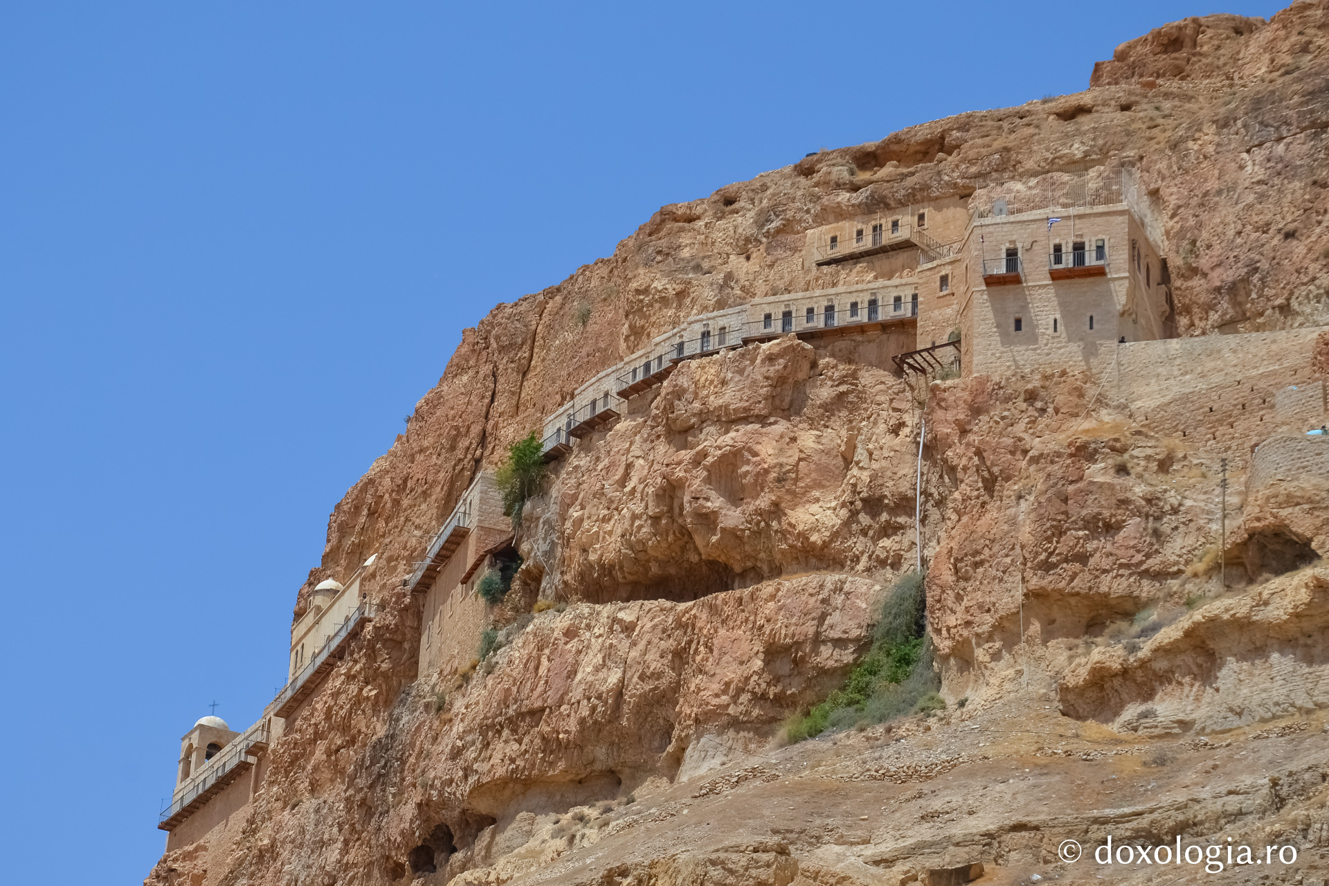 (Foto) Pelerin pe Muntele Carantania - locul ispitirii Mântuitorului