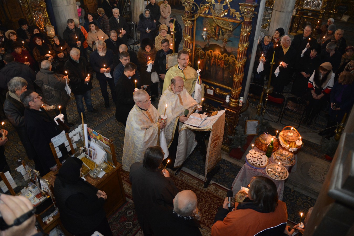 Poetul Alecu Russo, omagiat la Biserica Bărboi din Iaşi